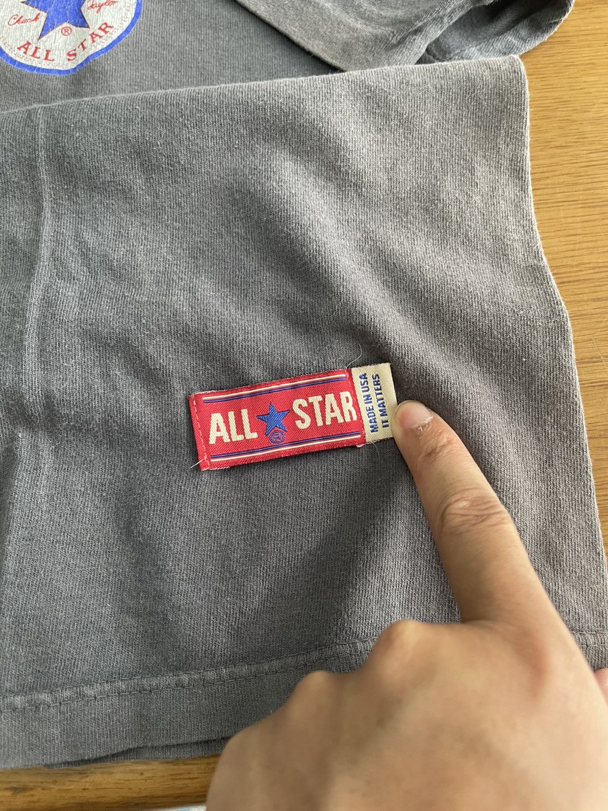Converse VINTAGE CONVERSE ALL STAR CHUCK TAYLOR "IT MATTERS" T-SHIRT Size US XL / EU 56 / 4 - 9 Thumbnail