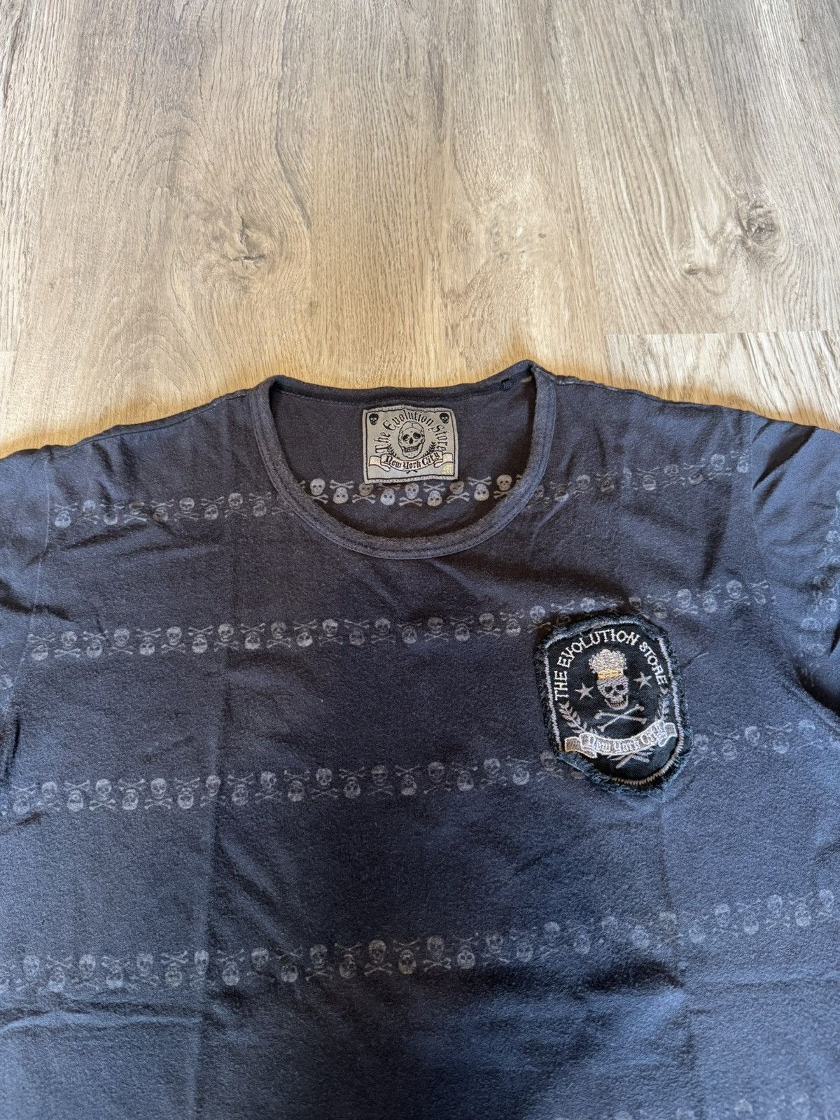 Japanese Brand JAPANESE STYLE BONE & SKULL MOTIF LIKE LGB T SHIRT Size US M / EU 48-50 / 2 - 2 Thumbnail