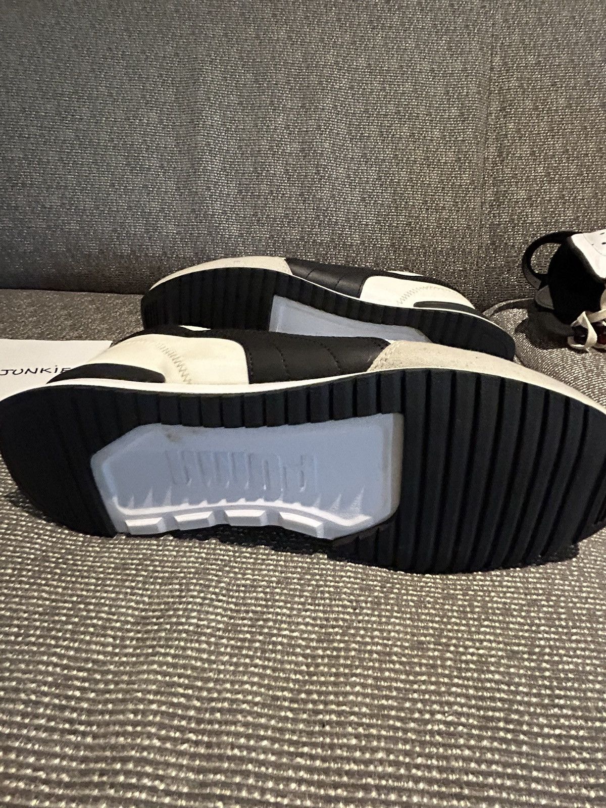 Puma Puma Soft Foam Size US 8.5 / EU 41-42 - 11 Thumbnail