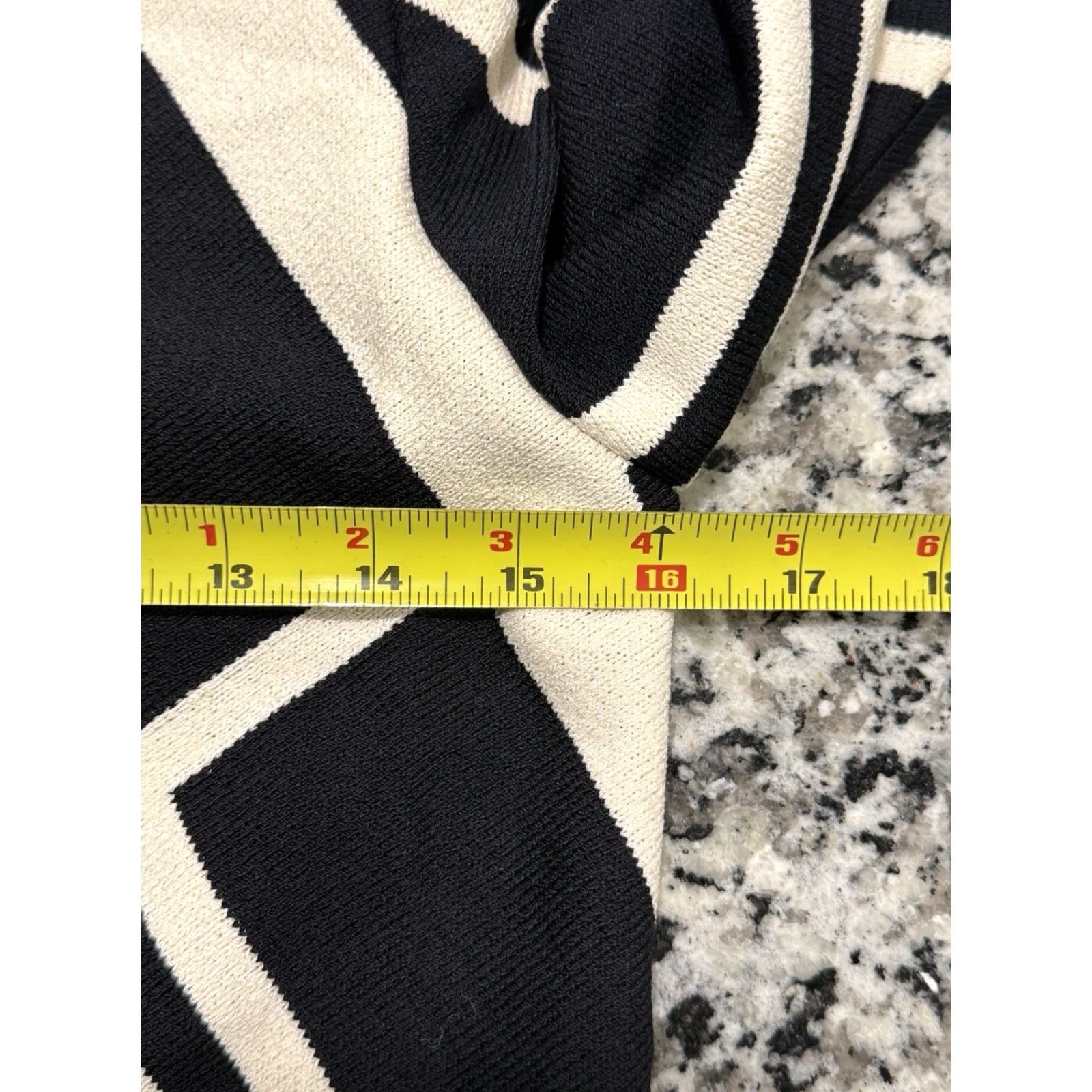 St. John St John Collection Knit Cardigan Jacket Geometric Print Embellished Buttons Women 2 Multicolor Cardigan Knit Button Geometric St John Collection Size XS / US 0-2 / IT 36-38 - 4 Thumbnail