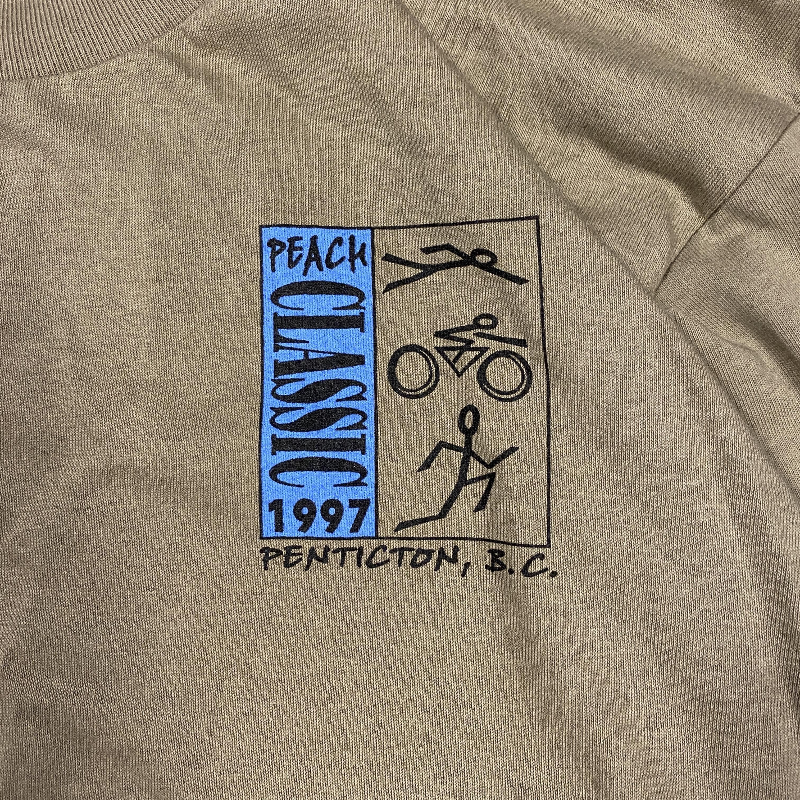 Vintage Vintage Peach Classic Triathlon 1997 Long Sleeve Tee L Size US L / EU 52-54 / 3 - 5 Thumbnail