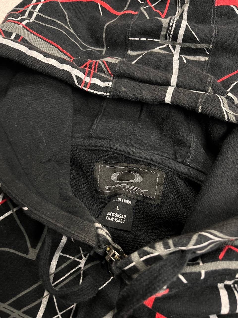 Vintage Vintage Oakley Geometric Avantgarde Boxy Hoodie Y2K L Size US L / EU 52-54 / 3 - 5 Thumbnail