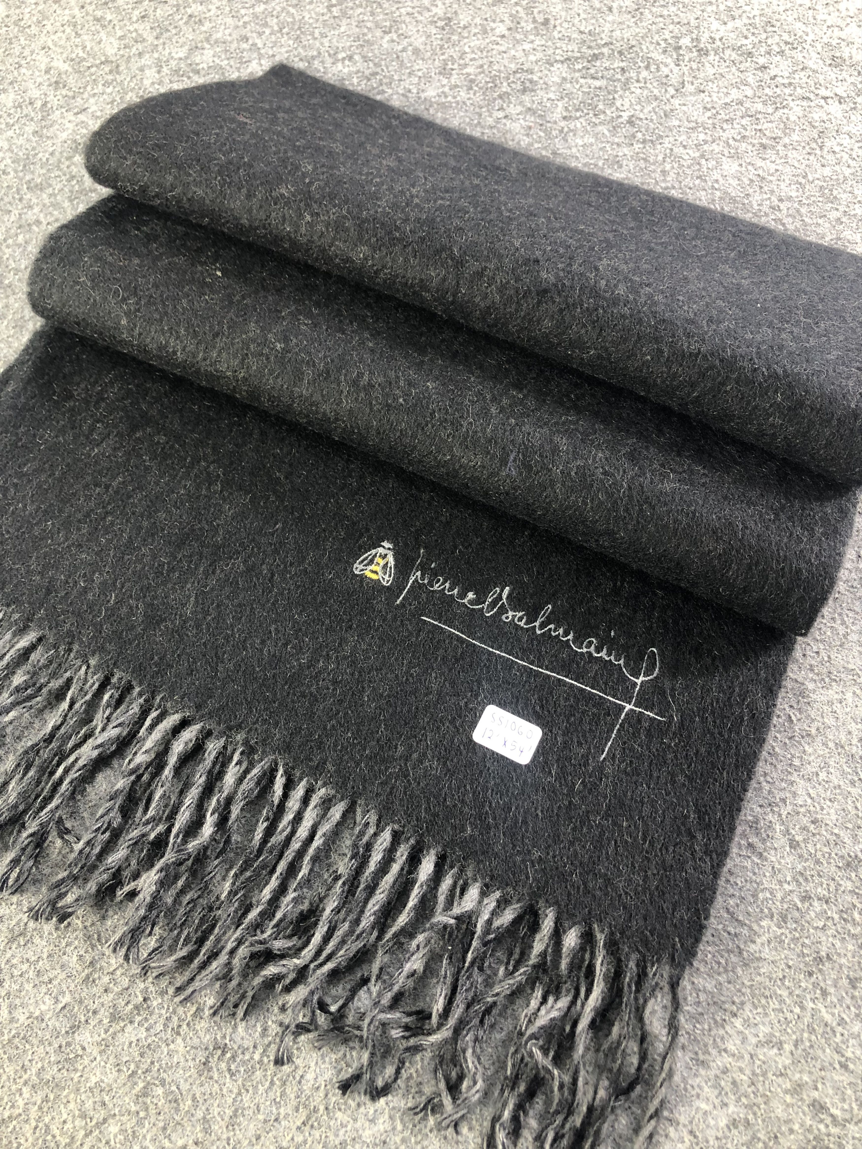 Pierre Balmain Pierre Balmain Scarf / Muffler / Neckwear Size ONE SIZE - 4 Thumbnail