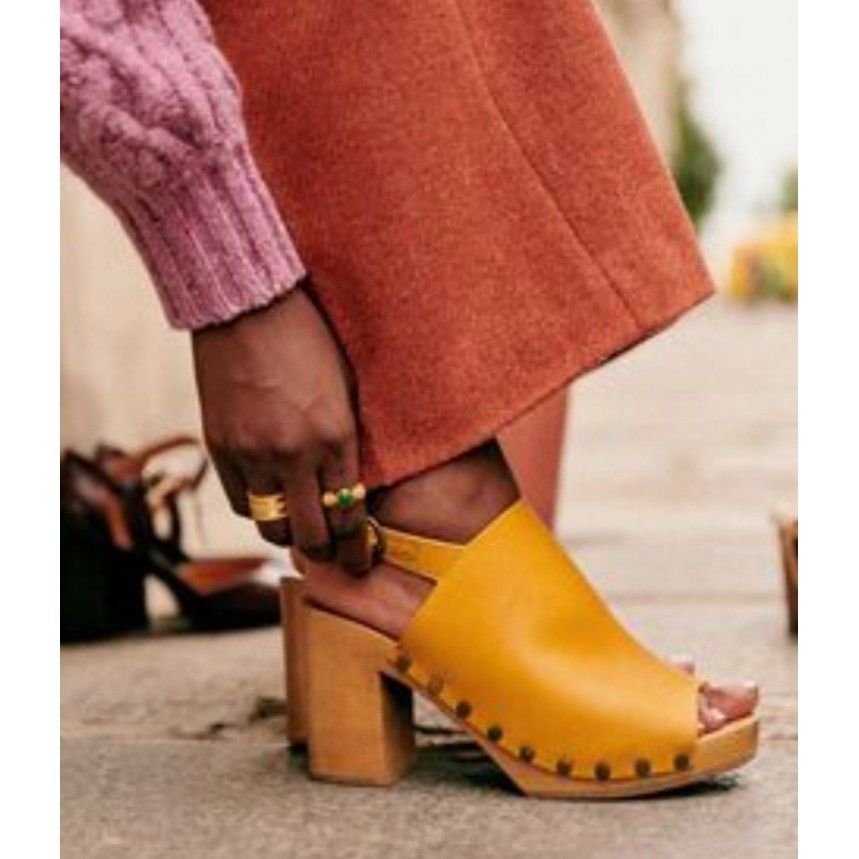 Sezane Sezane Dakota High Terracotta Wooden Buckle Chunky Platform Size US 7.5 / IT 37.5 - 1 Thumbnail