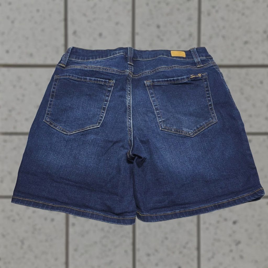 Vintage Seven7 Weekend Shorts Denim Jean Size 8 Mid Rise Casual Summer Womens Bermuda Denim Shorts 5-Pocket Blue Size 30" / US 8 / IT 44 - 1 Thumbnail