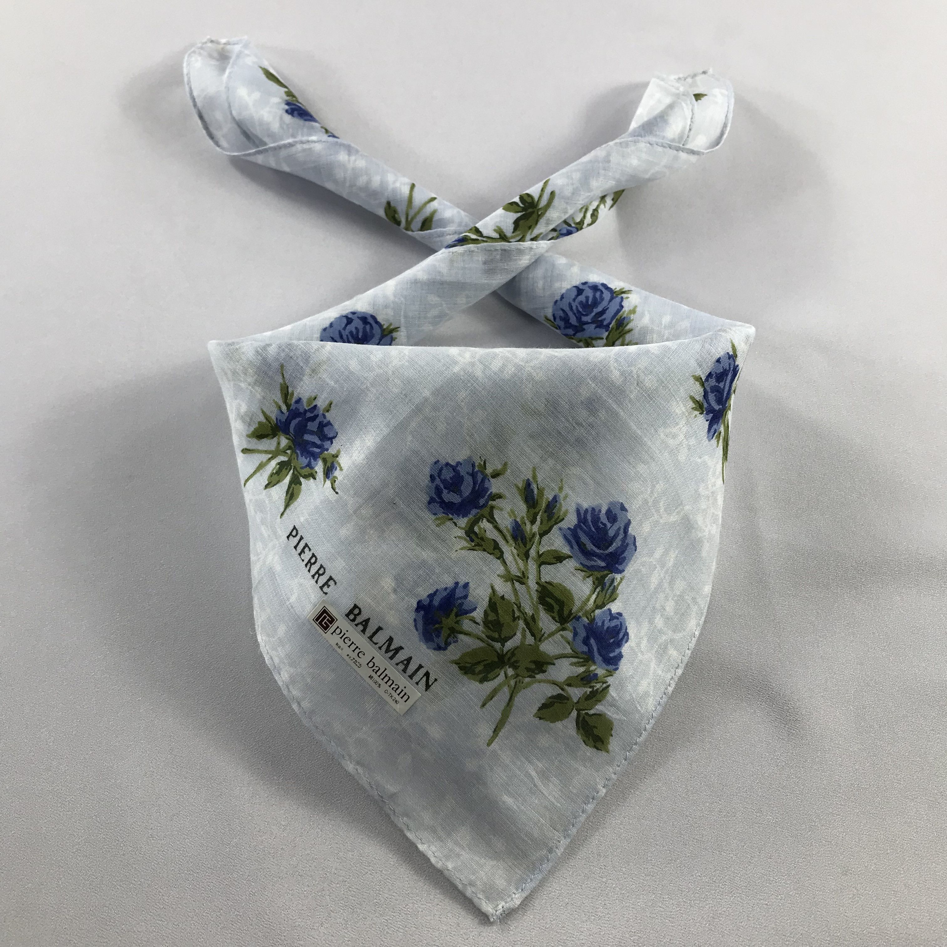 Pierre Balmain Pierre Balmain Handkerchief / Bandana / Neckerchief C643 Size ONE SIZE - 1 Thumbnail