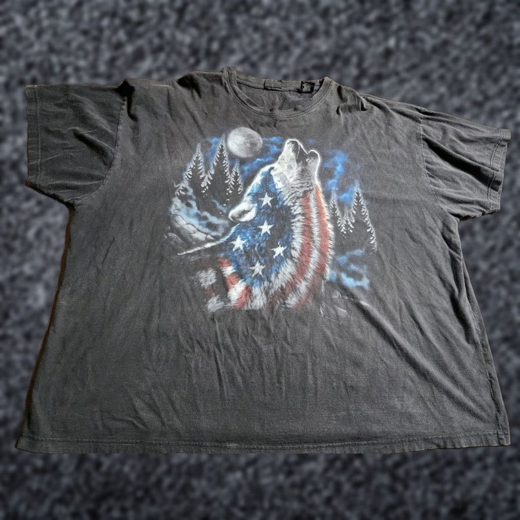 Liquid Blue Liquid Blue T-Shirt Men 4XL Black Wolf Flag Patriotic USA Graphic Tee 80s 90s Mens Size US XXL / EU 58 / 5 - 1 Thumbnail