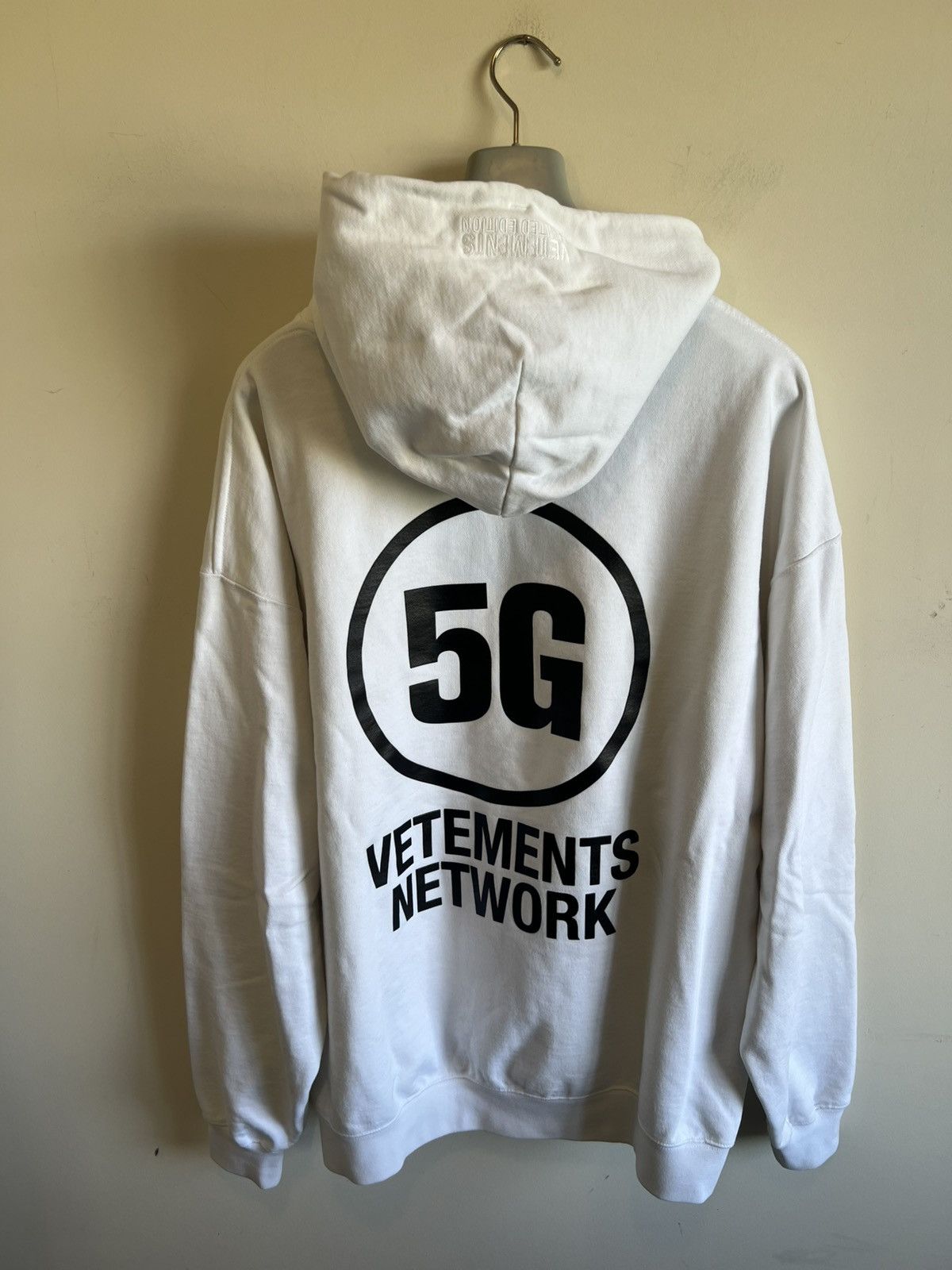 Vetements 5G Vetements Network Hoodie Black White Size US S / EU 44-46 / 1 - 1 Thumbnail
