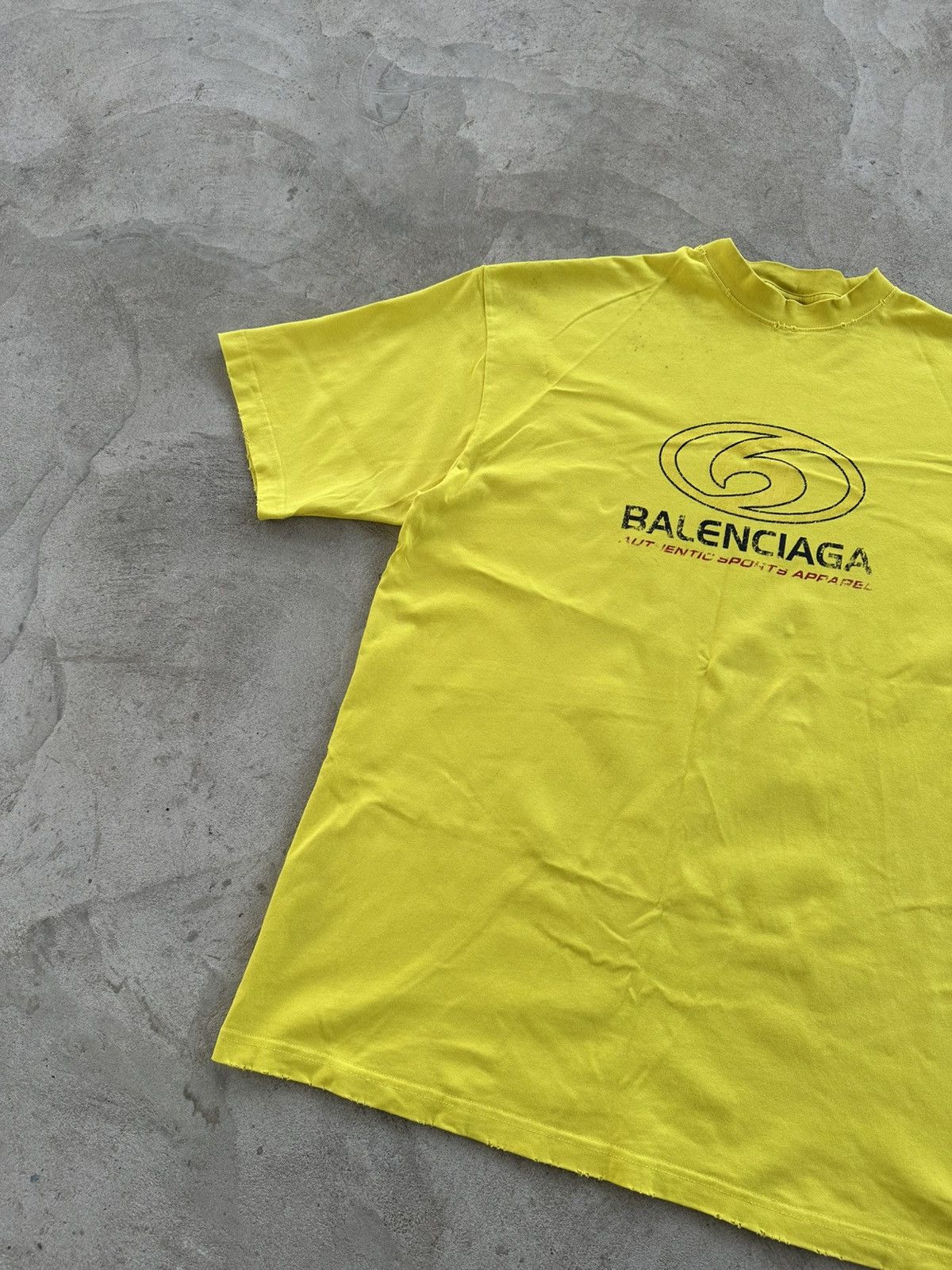 Vintage Balenciaga Style Unisex Graphic Logo T-Shirt Authentic Size US L / EU 52-54 / 3 - 3 Thumbnail