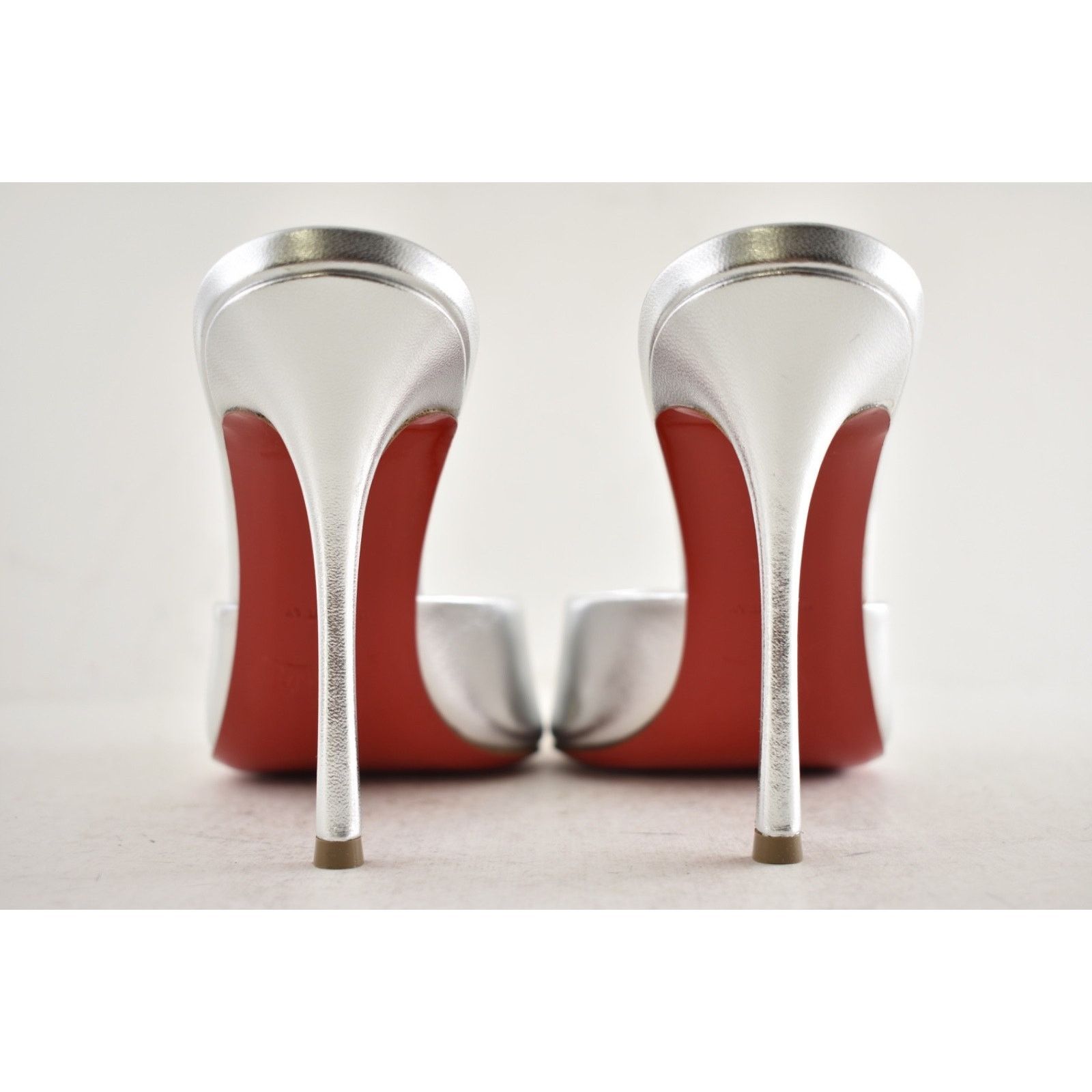 Christian Louboutin Christian Louboutin Me Dolly Silver Nappa Backless Mule 39 Size US 9 / IT 39 - 14 Thumbnail