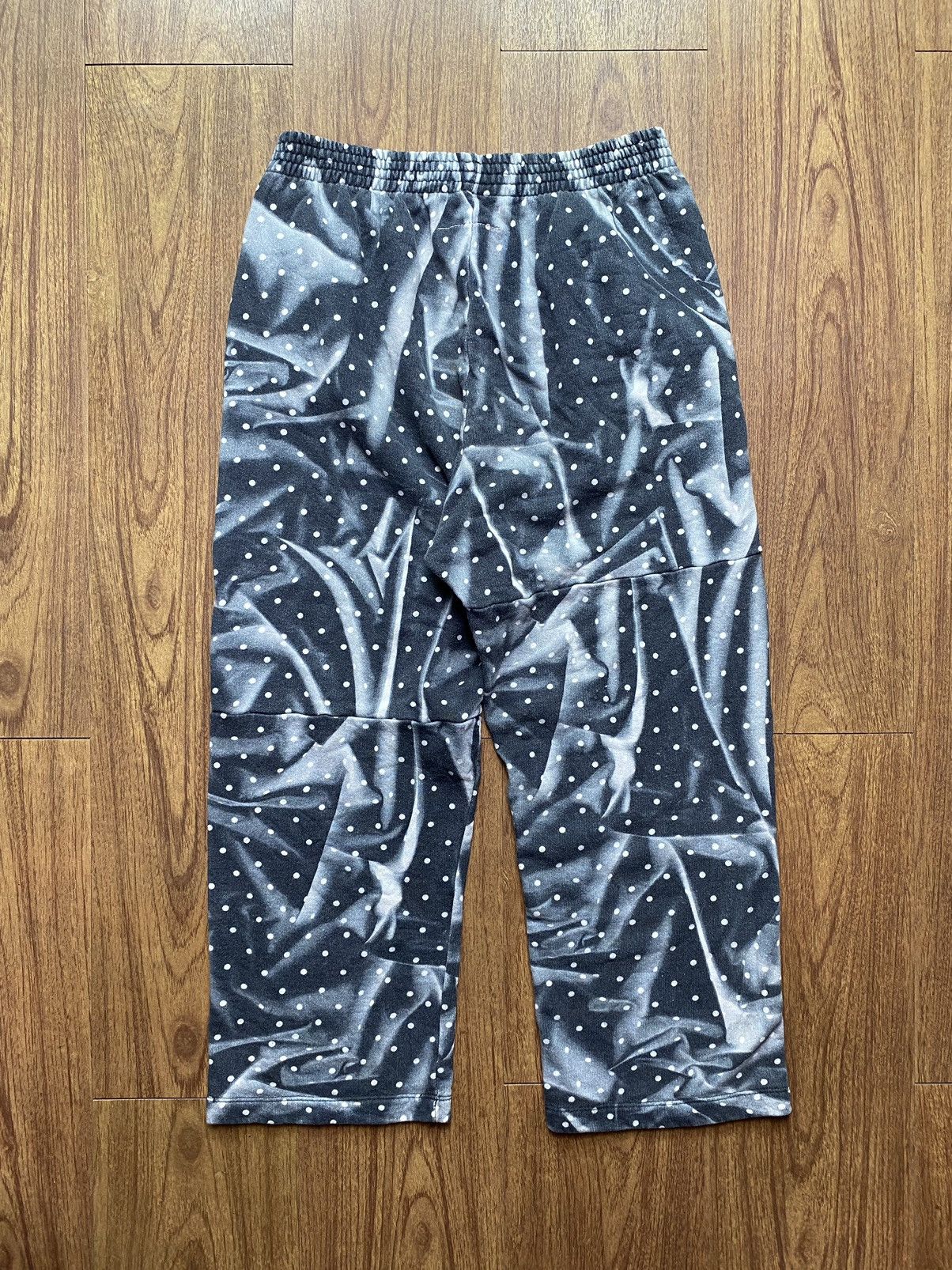 Maison Margiela MM6 Abstract Sweatpants Size US 30 / EU 46 - 2 Thumbnail