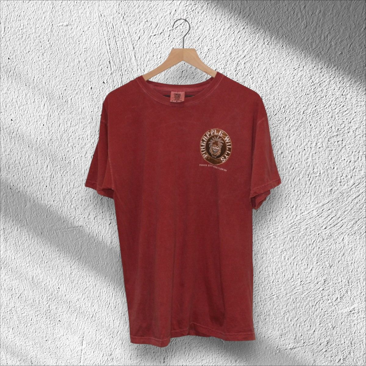 Comfort Colors Pineapple Willy’s PCB Panama City Beach Florida Shirt Large Size US L / EU 52-54 / 3 - 1 Thumbnail