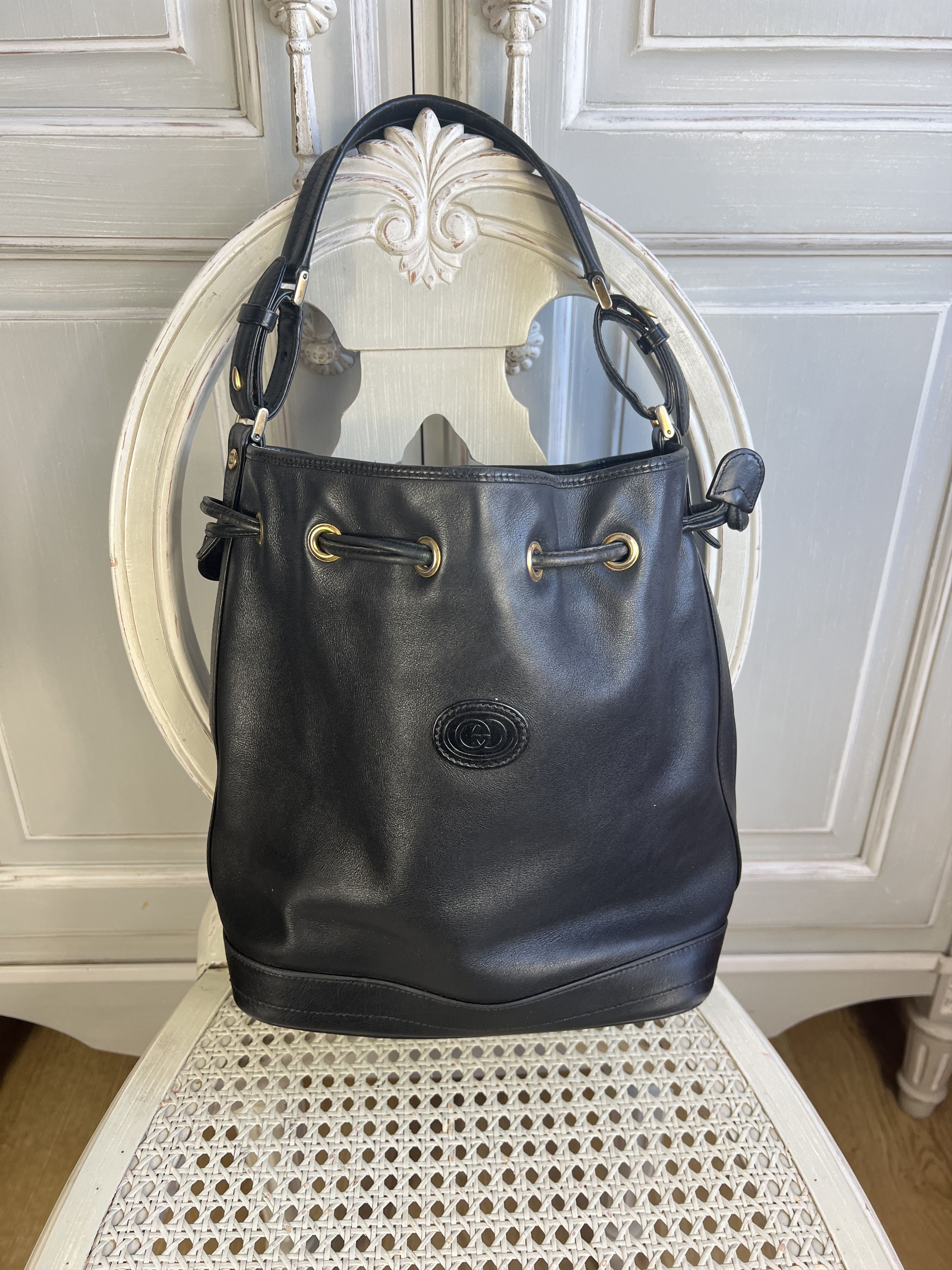 Gucci VINTAGE GUCCI SHOULDER BUCKET BLACK BAG Size ONE SIZE - 1 Thumbnail
