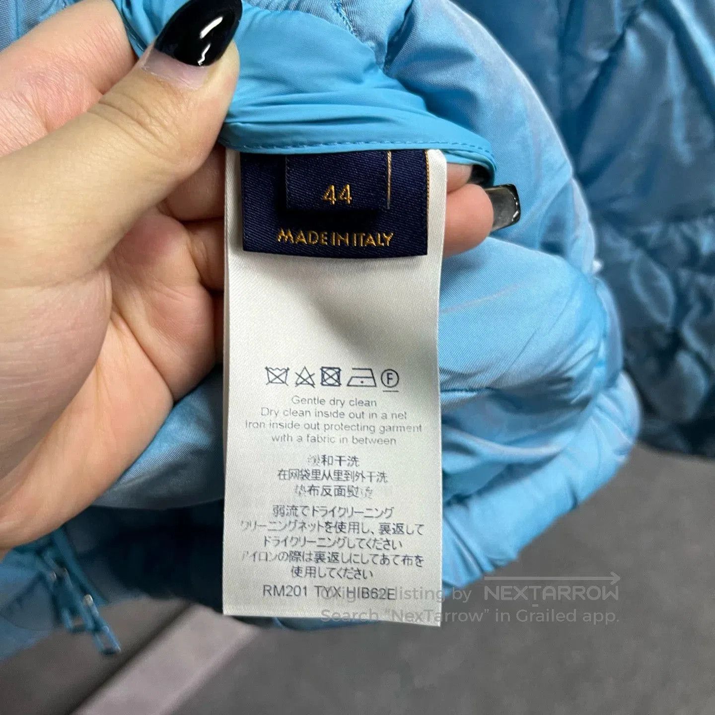 Louis Vuitton Louis Vuitton Blue Embossed Down Jacket. Size US S / EU 44-46 / 1 - 4 Thumbnail