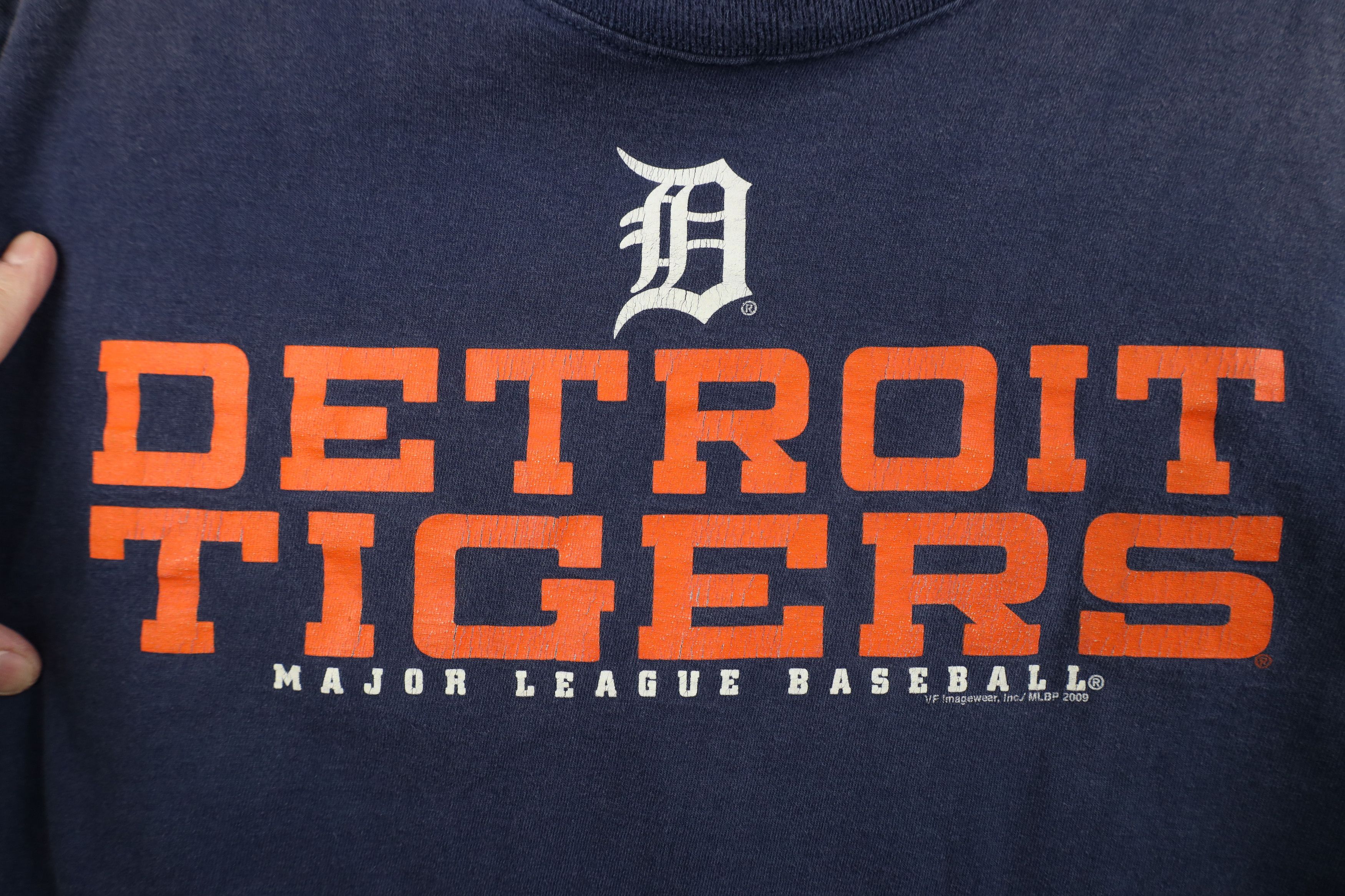 Vintage Vintage Y2K English D Detroit Tigers Baseball T-Shirt Blue Size US XL / EU 56 / 4 - 4 Thumbnail