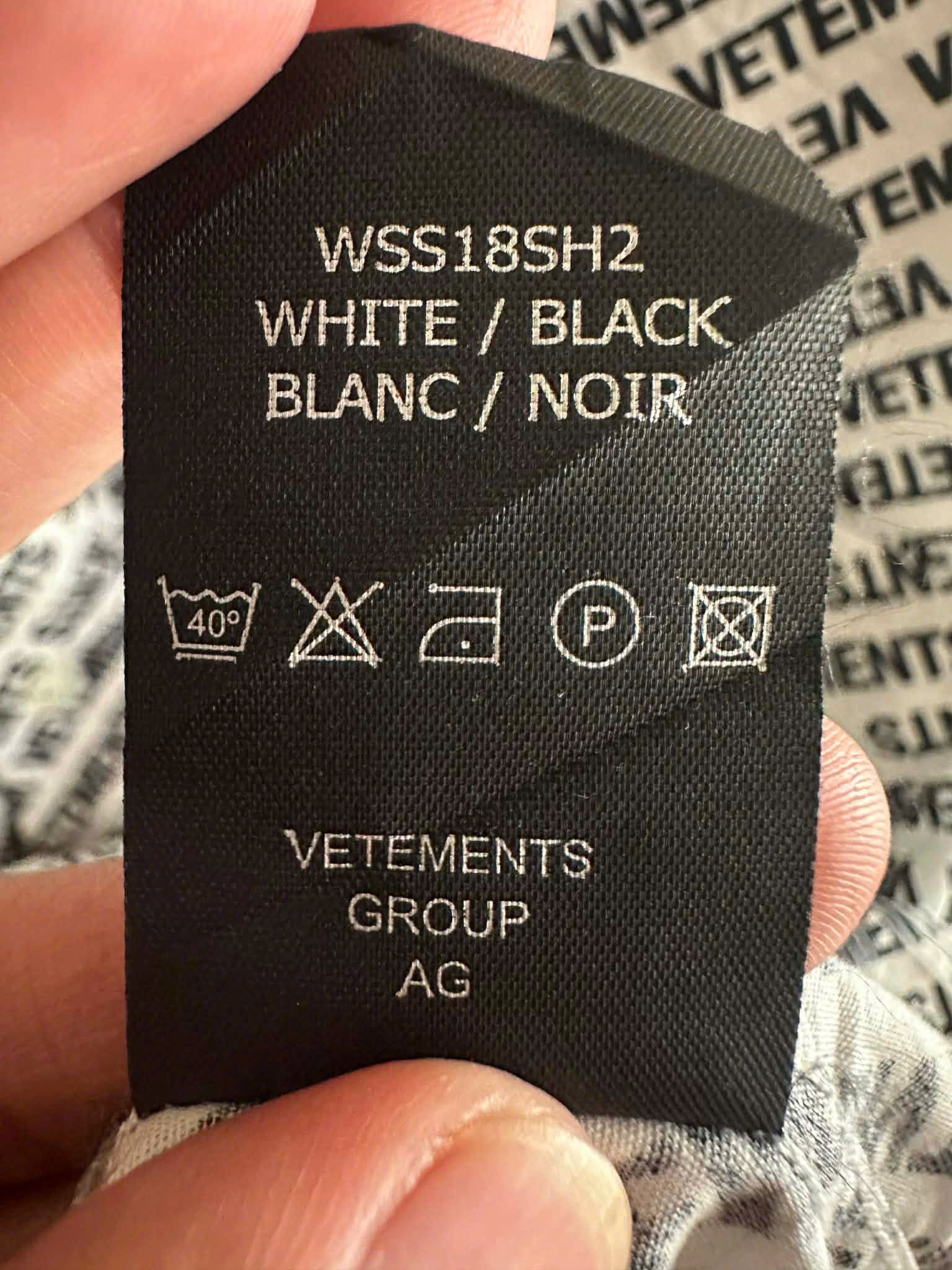 Vetements SHIRT VETEMENS Size US M / EU 48-50 / 2 - 4 Thumbnail