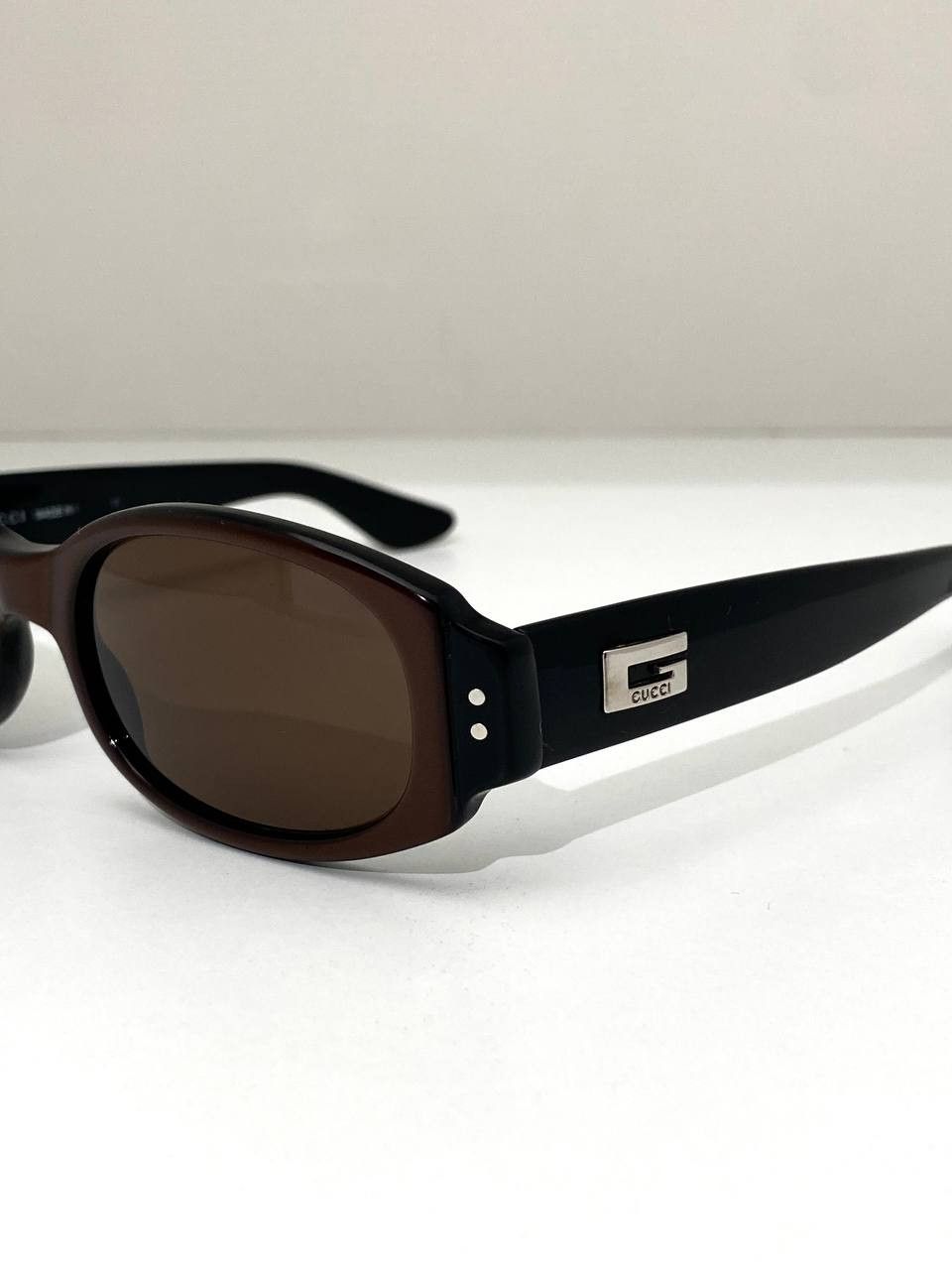 Gucci Gucci x Tom Ford GG Logo Retro Oval Black Sunglasses Vintage Size ONE SIZE - 4 Thumbnail