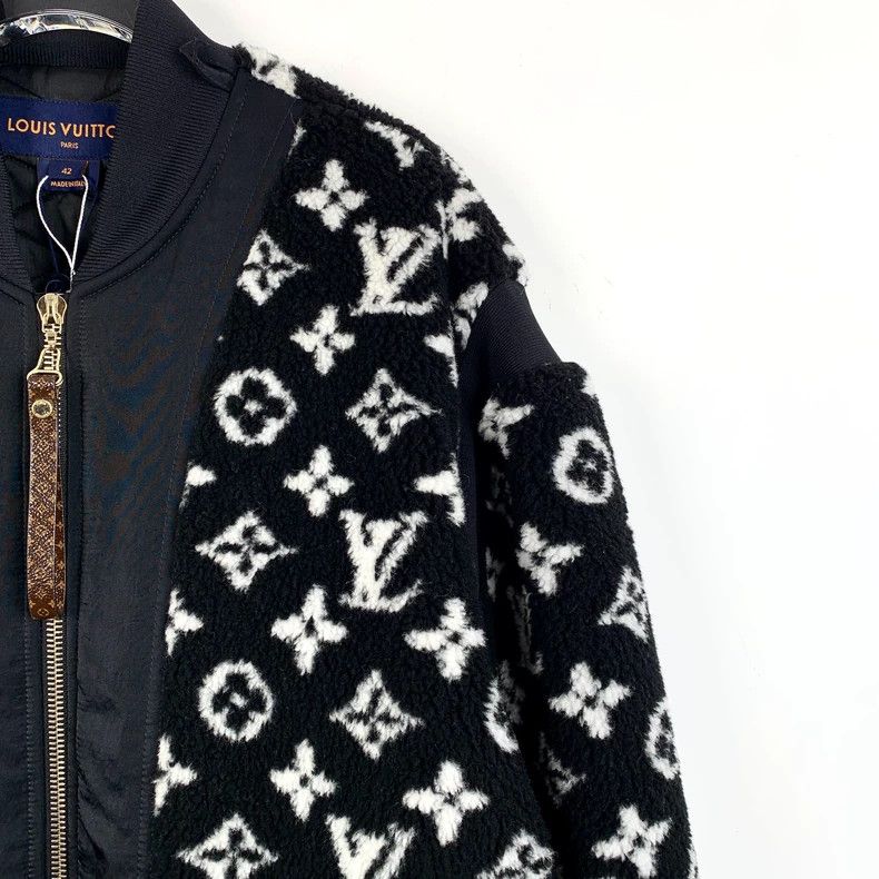 Louis Vuitton Louis Vuitton Ski collection black logo jacquard full prin Size M / US 6-8 / IT 42-44 - 3 Thumbnail