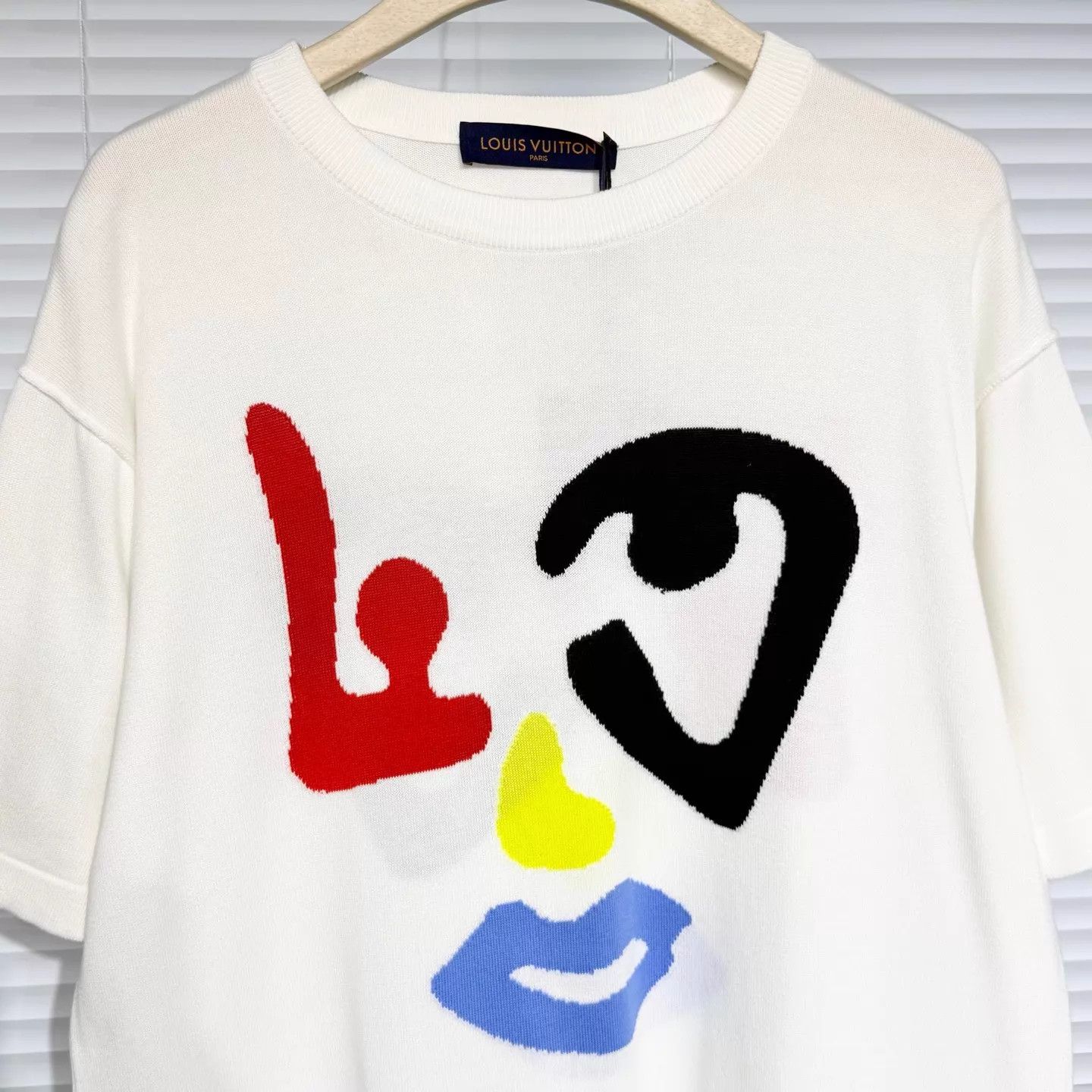Louis Vuitton LV White Knit SS Tee L Clown Face Graffiti Logo Size US L / EU 52-54 / 3 - 3 Thumbnail