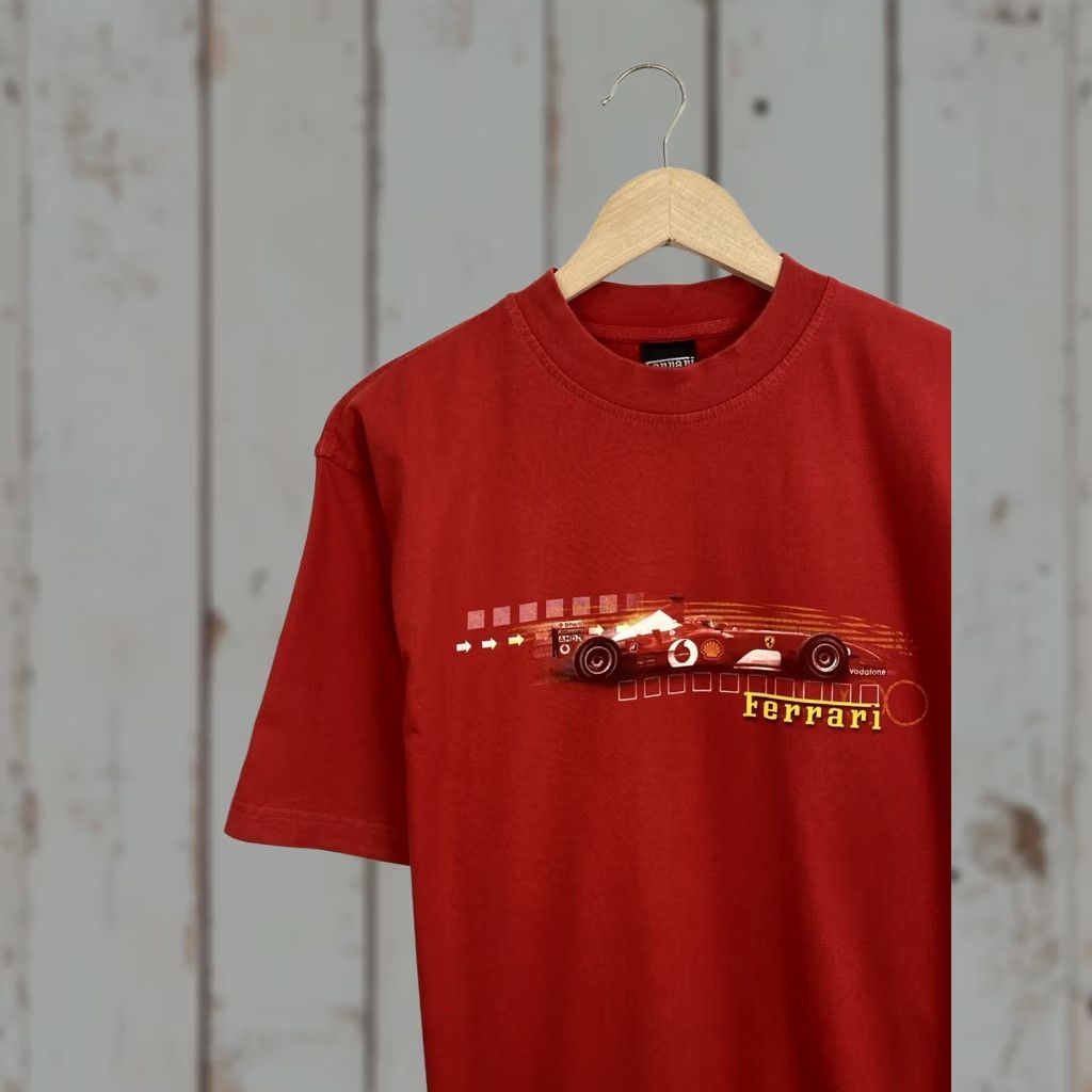Ferrari VINTAGE Ferrari Racing F1 Graphic Big logo t-shirt Y2K M Red Mens 90s Logo Shirt Size US M / EU 48-50 / 2 - 1 Thumbnail