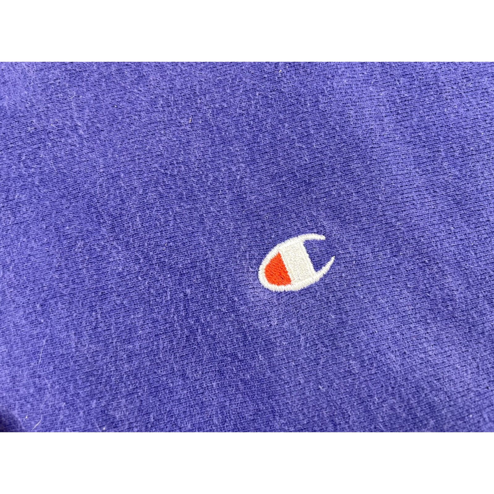 Champion VINTAGE Champion Sweatshirt Crewneck XL blue Embroidered 90s reverse weave Men Size US XL / EU 56 / 4 - 3 Thumbnail