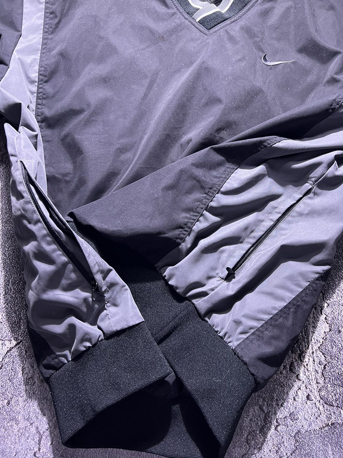 NHL × Nike × Vintage Vintage 90s Hockey Nike Swoosh Pullover Nylon Sweatshirt Size US L / EU 52-54 / 3 - 5 Thumbnail