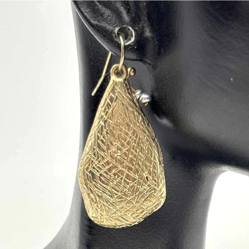 Other Stunning Gold Teardrop Earrings Size ONE SIZE - 1 Thumbnail