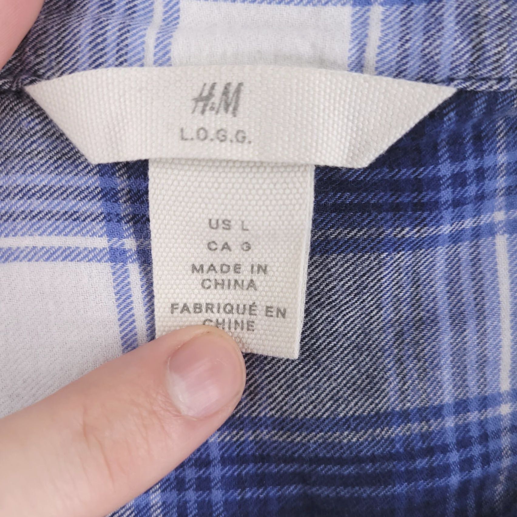 H&M H&M Shirt Mens Large Relaxed Plaid Lightweight Button-Up Long Sleeve Blue Size US L / EU 52-54 / 3 - 2 Thumbnail