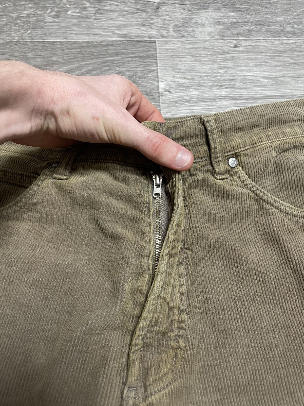 Yves Saint Laurent Vintage Yves Saint Laurent YSL Baige Corduroy Velvet Pants Size US 34 / EU 50 - 11 Thumbnail