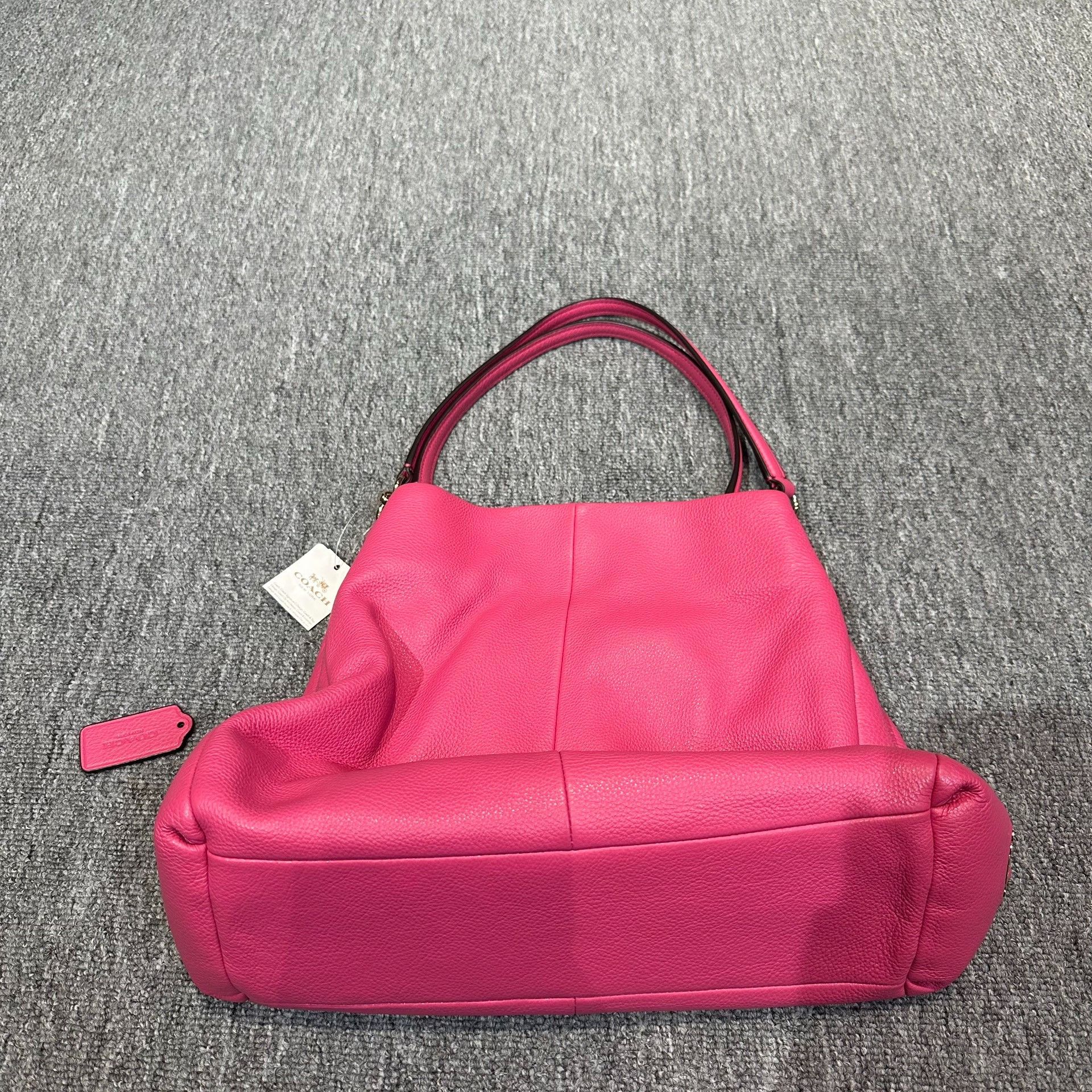 Coach Coach Red Shoulder Bag OS Women Size ONE SIZE - 1 Thumbnail