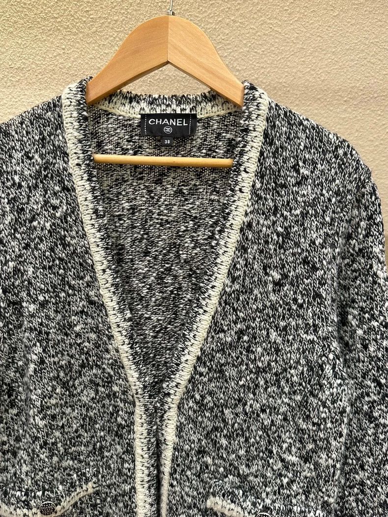 Chanel Chanel Classic four-pocket medium-long cashmere cardigan c Size XS / US 0-2 / IT 36-38 - 3 Thumbnail