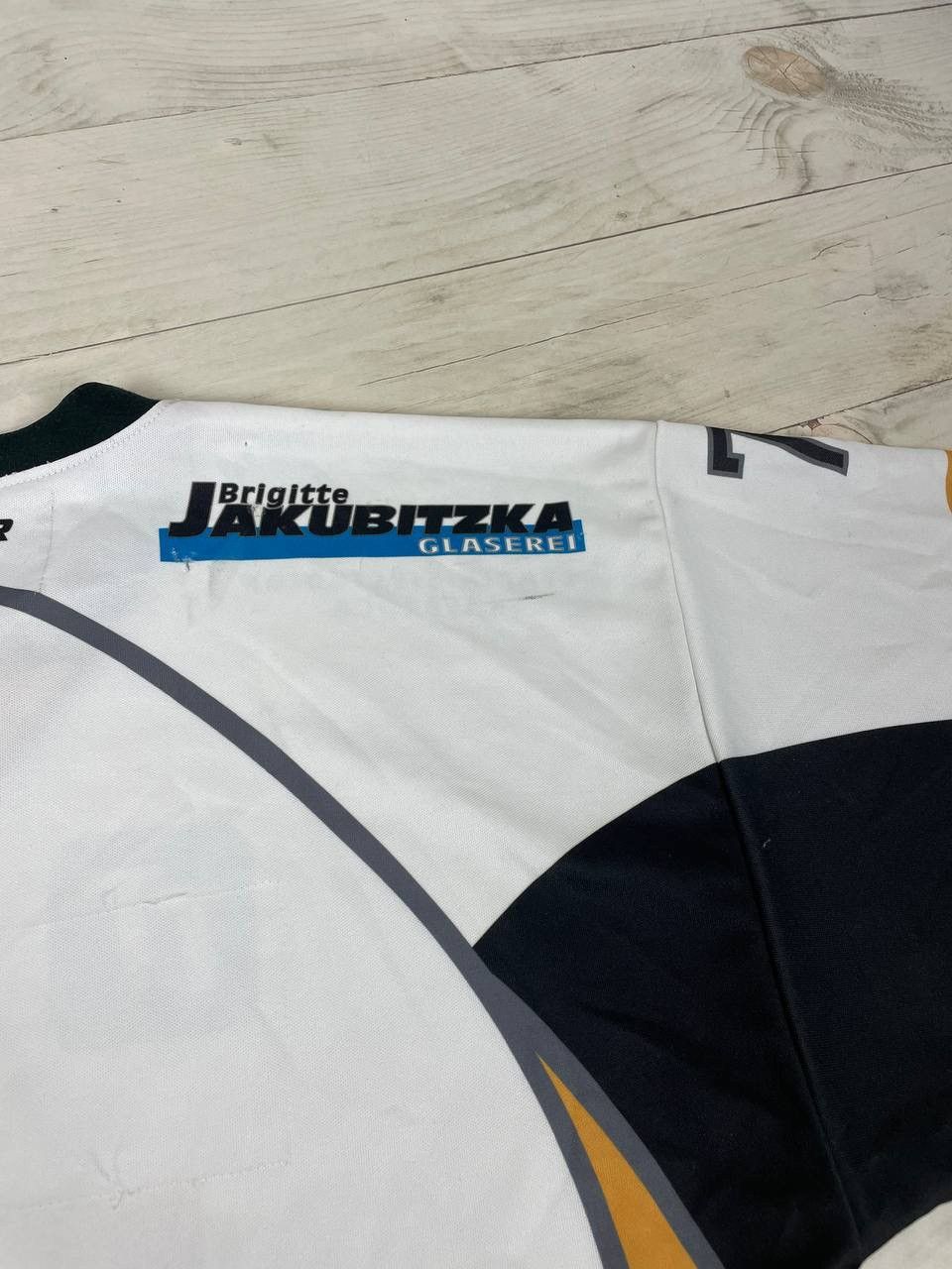 NHL Vintage Tiroler Wasserkraft Innsbruck Hockey NHL Jersey Size US M / EU 48-50 / 2 - 21 Thumbnail