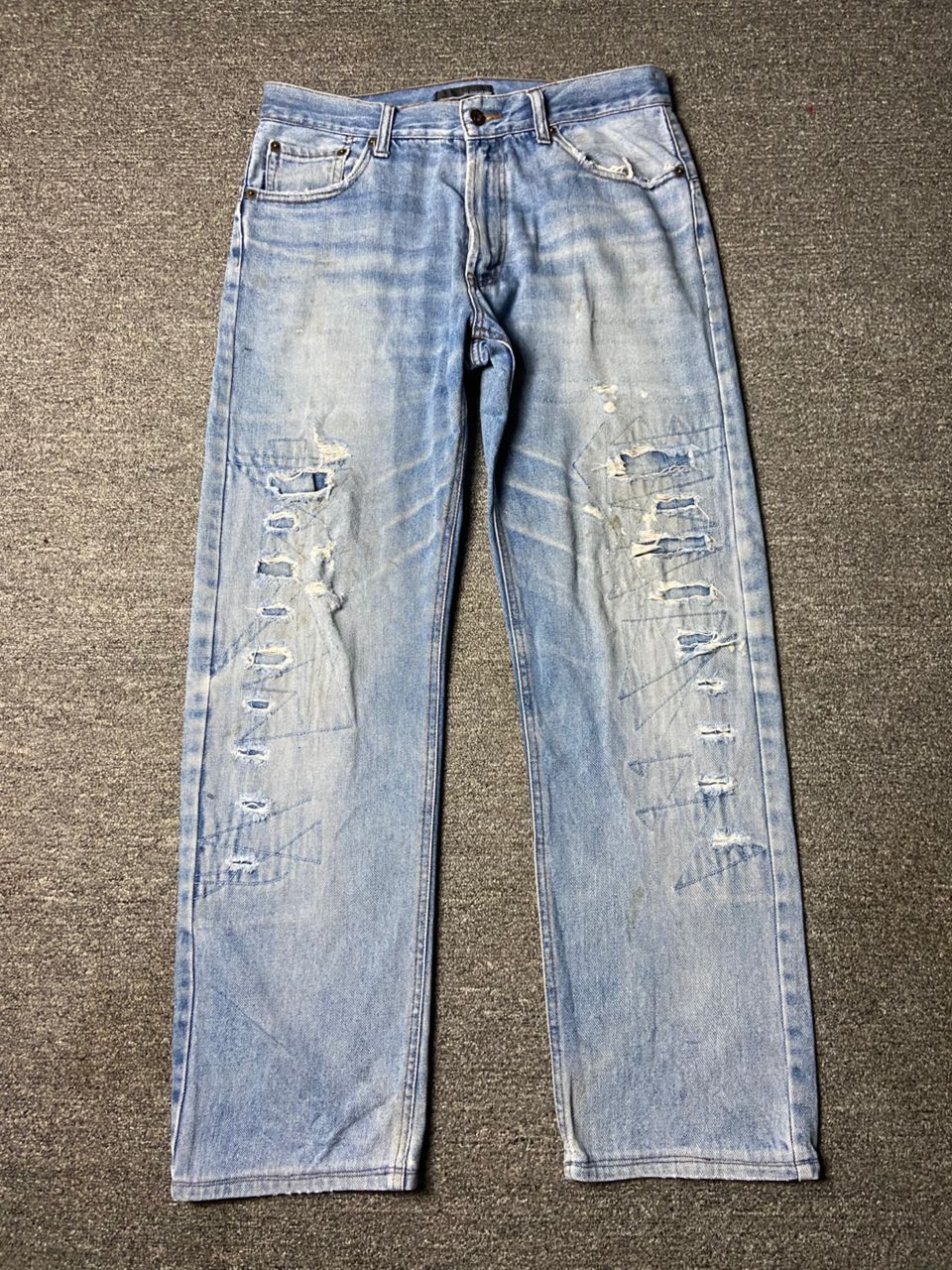 In The Attic In The Attic Distressed Denim Ripped Jeans (162) Size US 33 - 1 Thumbnail