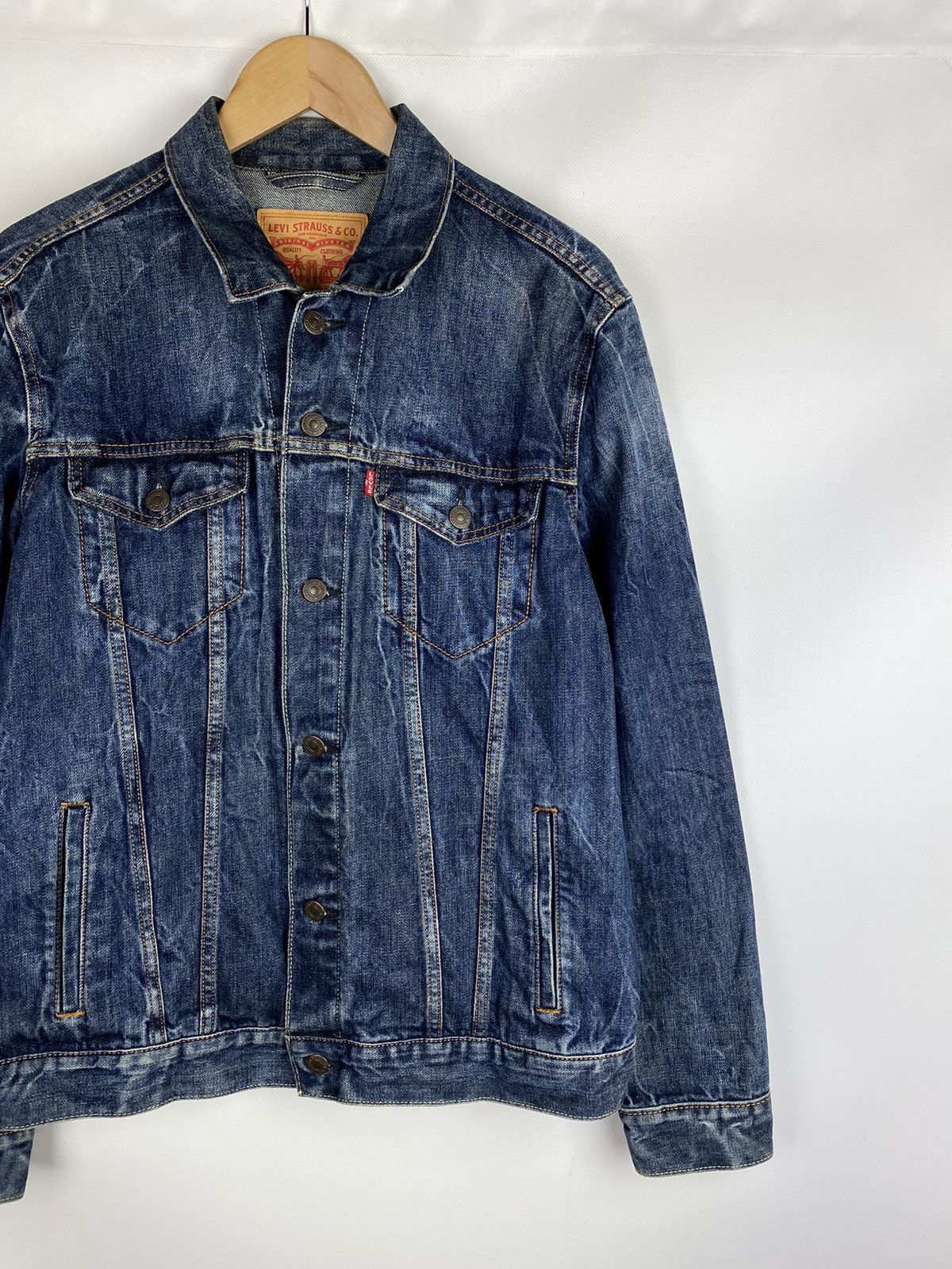Levi's Levis men’s denim trucker jacket size L Size US L / EU 52-54 / 3 - 3 Thumbnail