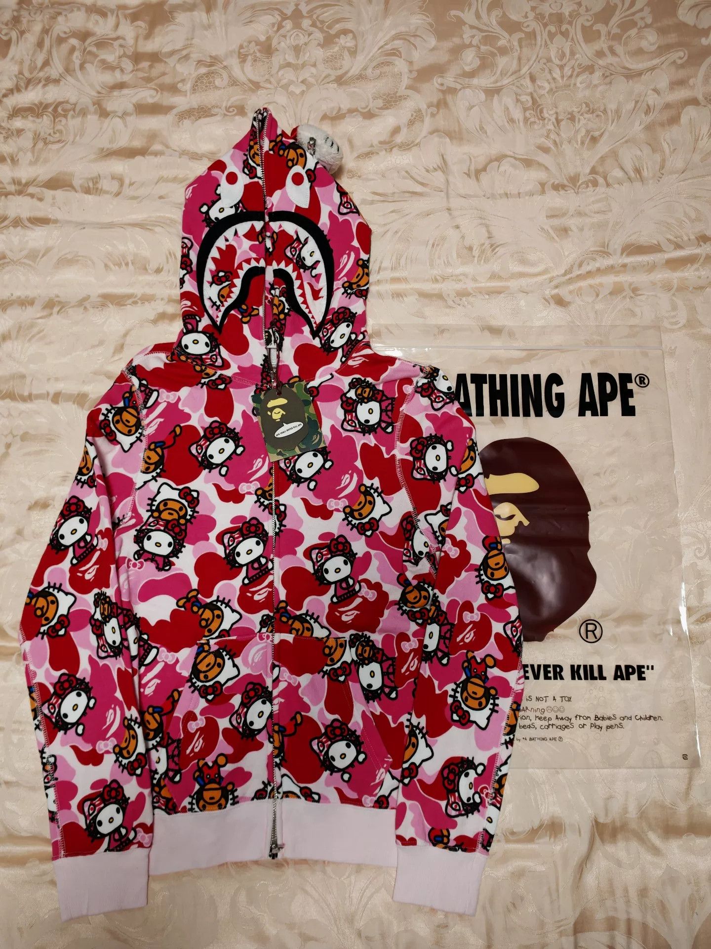 Bape Bape Hoodie S Men Size US S / EU 44-46 / 1 - 1 Thumbnail