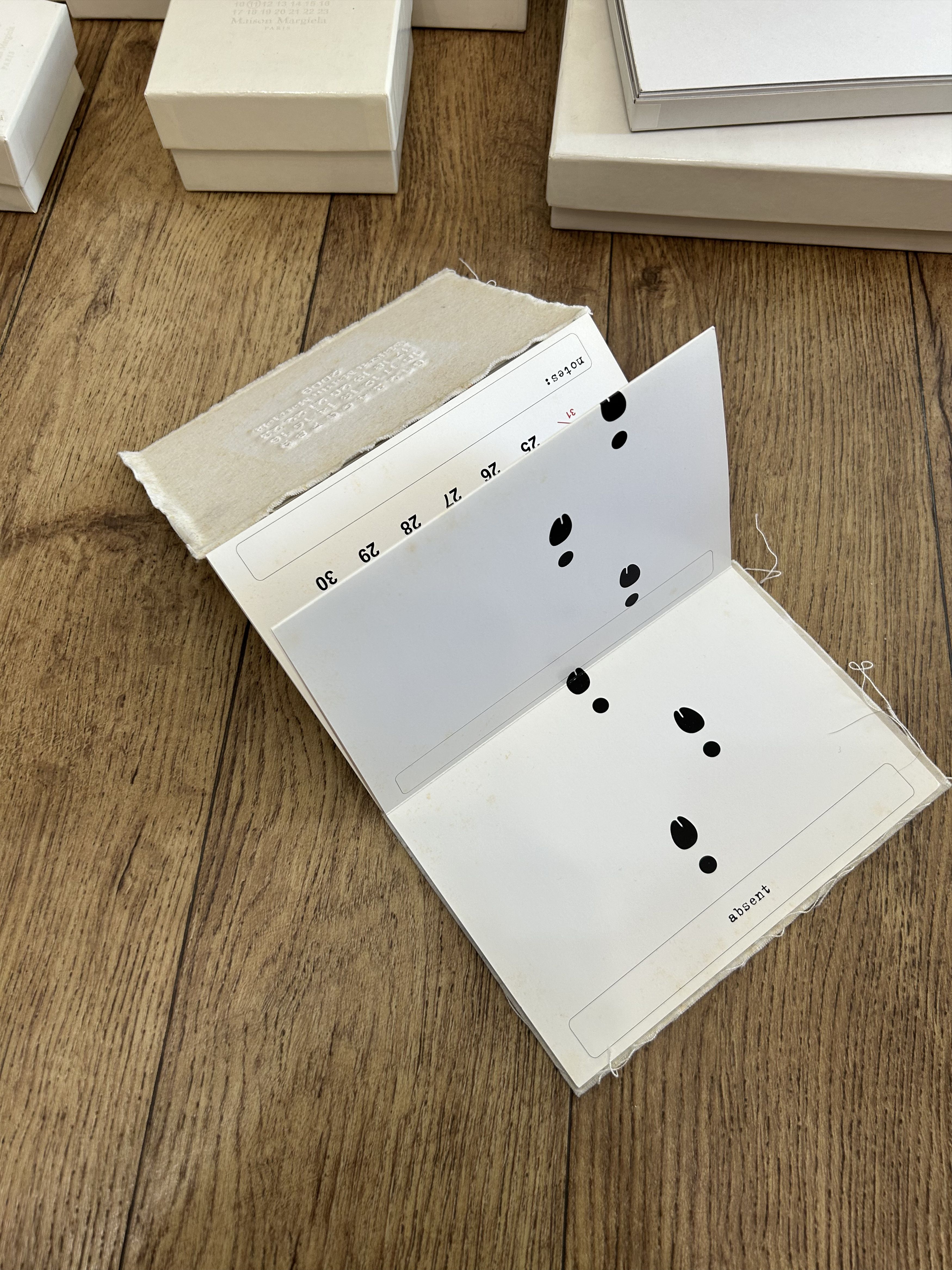 Maison Margiela MAISON MARGIELA 13 Desk Calendar (2009) Size ONE SIZE - 3 Thumbnail