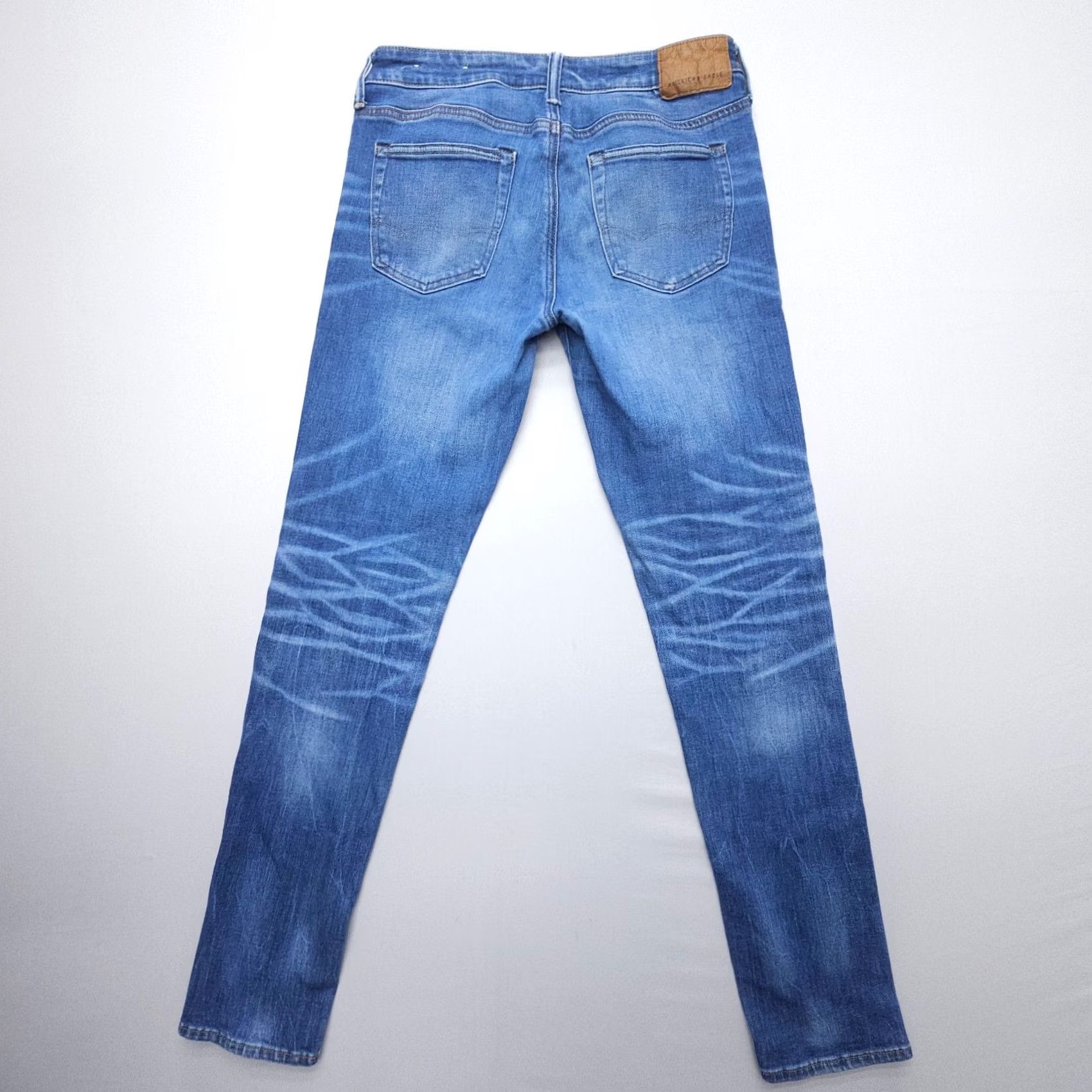 American Eagle Outfitters American Eagle Outfitters Jeans Main Selling Point Slim 32x34 Blue Denim 5-Pocket Mens Regular Leather Logo? Size US 32 / EU 48 - 2 Thumbnail