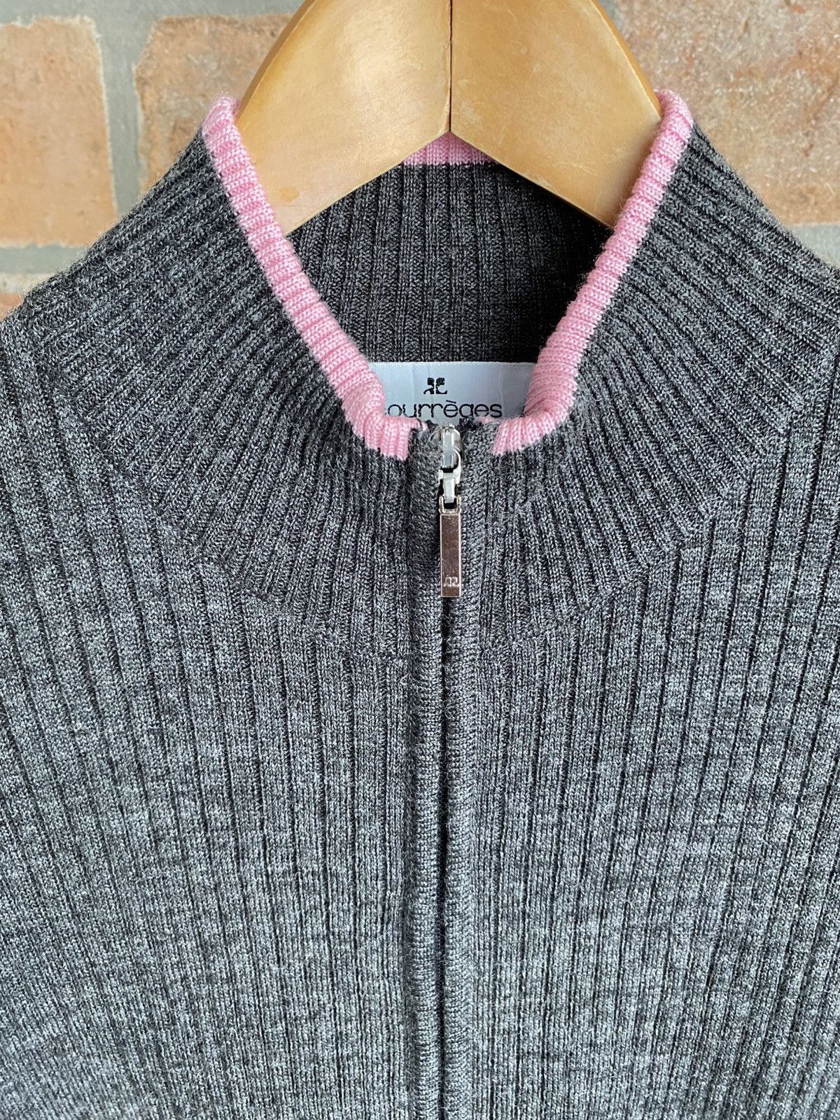 Courreges Courrèges Charcoal Ribbed Zip-Up Cardigan with Pink Trim. Size XS / US 0-2 / IT 36-38 - 6 Thumbnail