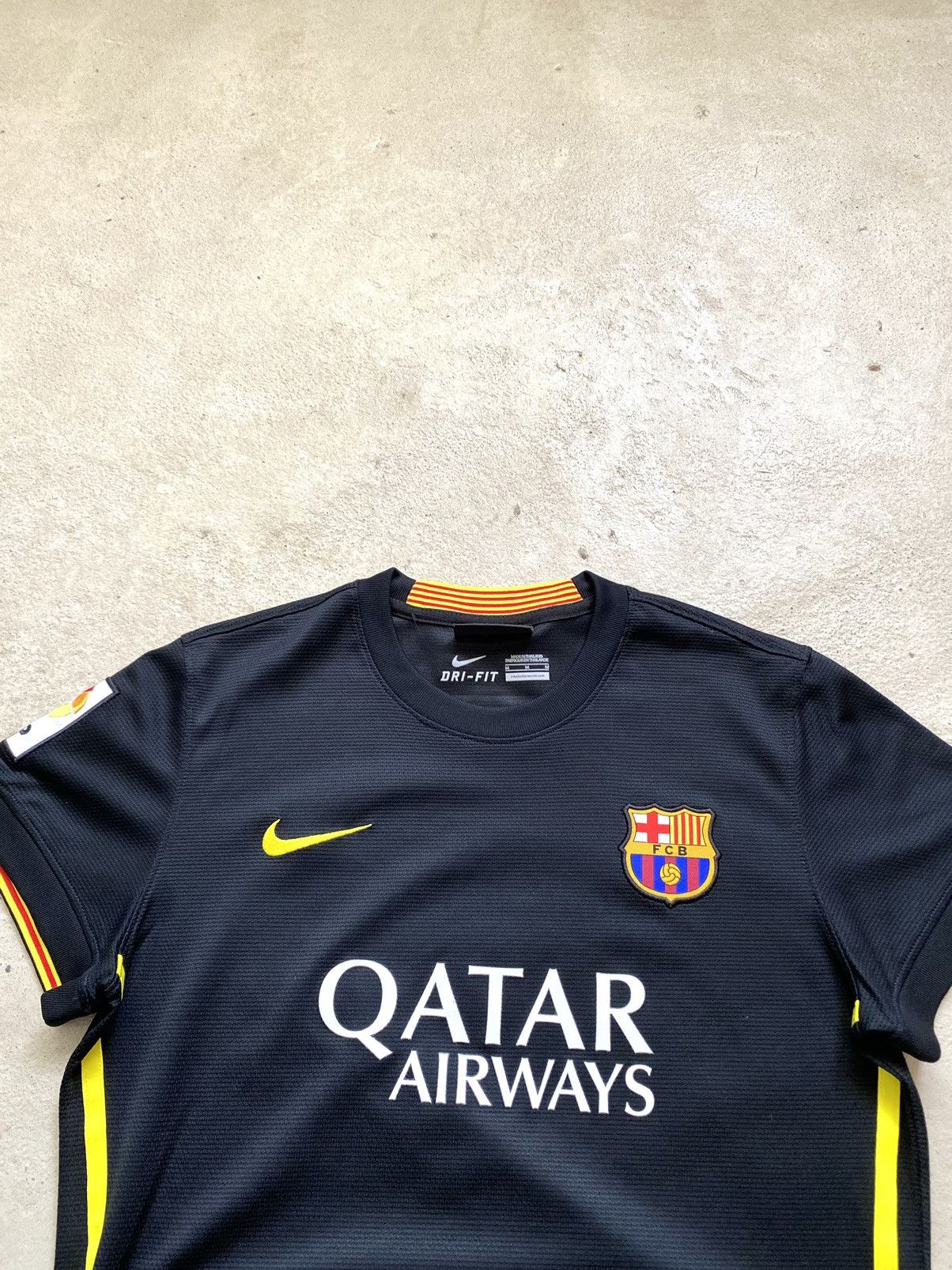 Nike Nike Barcelona Soccer Jersey T Shirt Wmns Size M / US 6-8 / IT 42-44 - 5 Thumbnail