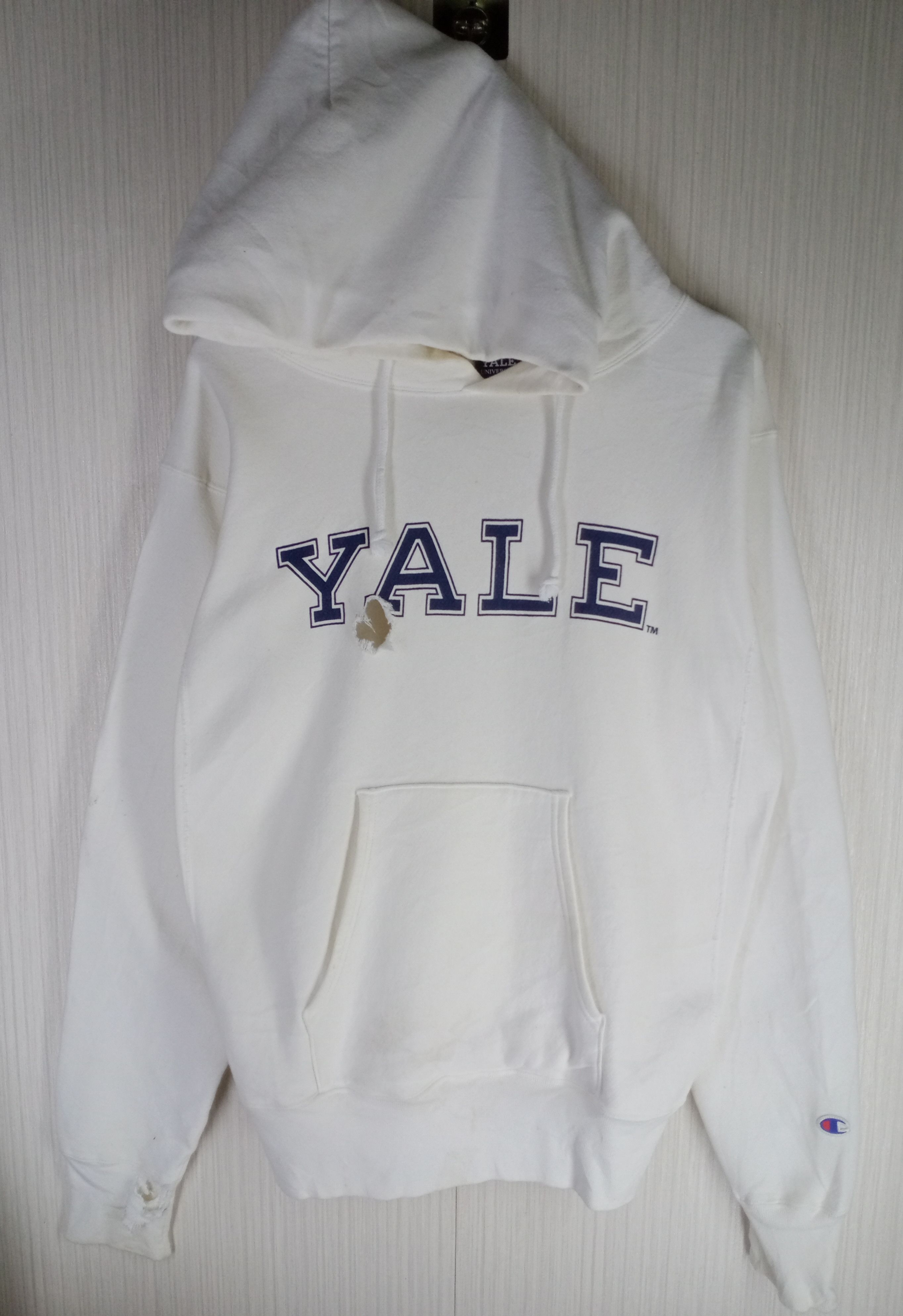 Champion Vintage 90s YALE University Champion Reverse Weave Hoodie Size US XL / EU 56 / 4 - 2 Thumbnail
