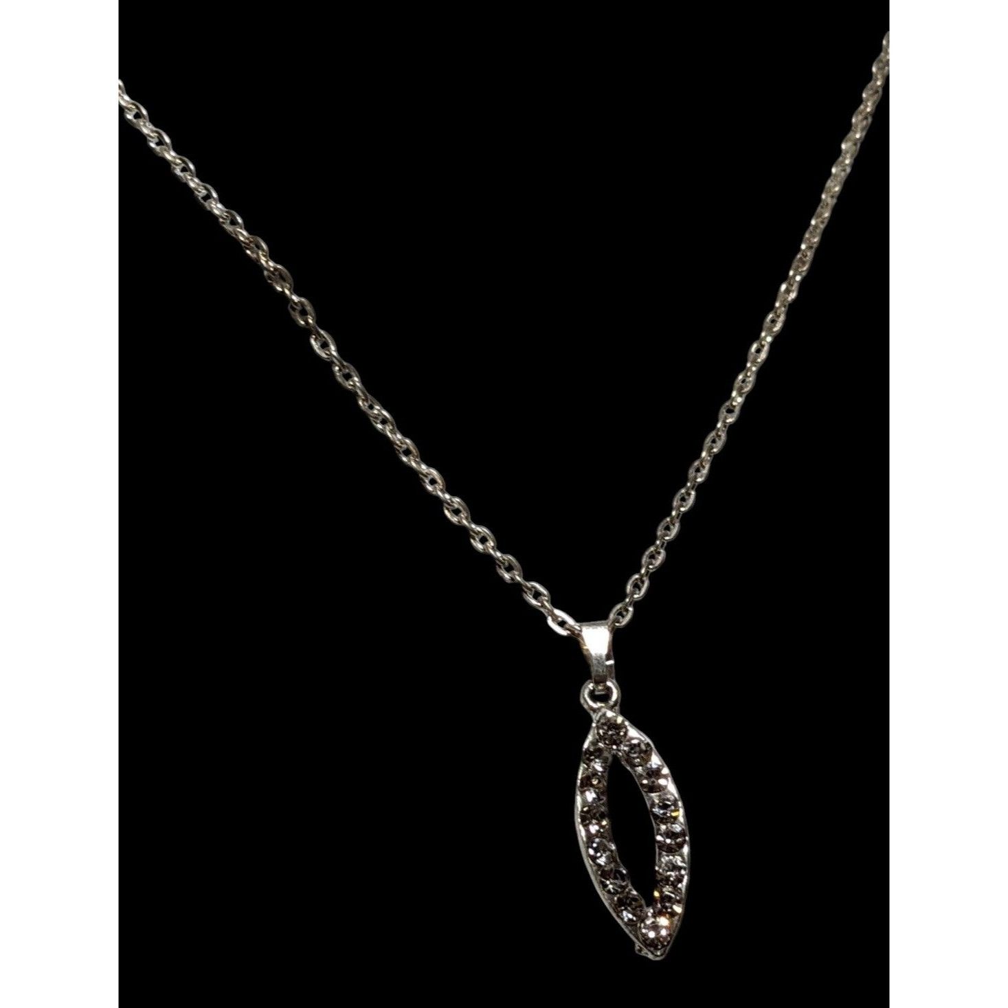 Other Simple Elegant Rhinestone Horse Eye Pendant Necklace Size ONE SIZE - 3 Thumbnail