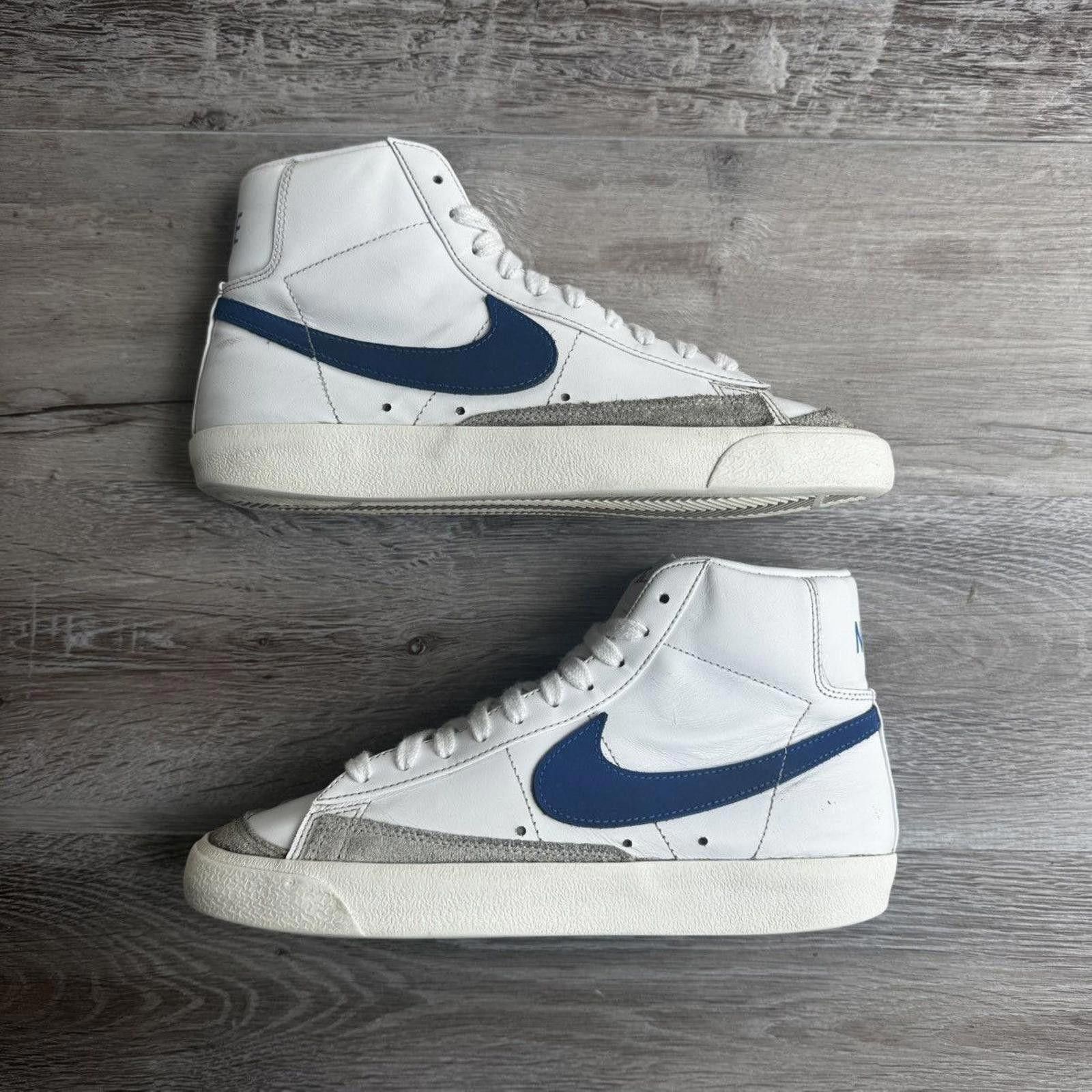 Nike NIKE • Nike Blazer Mid 77 "White/Game Royal" (7M) Size US 7 / EU 40 - 2 Thumbnail
