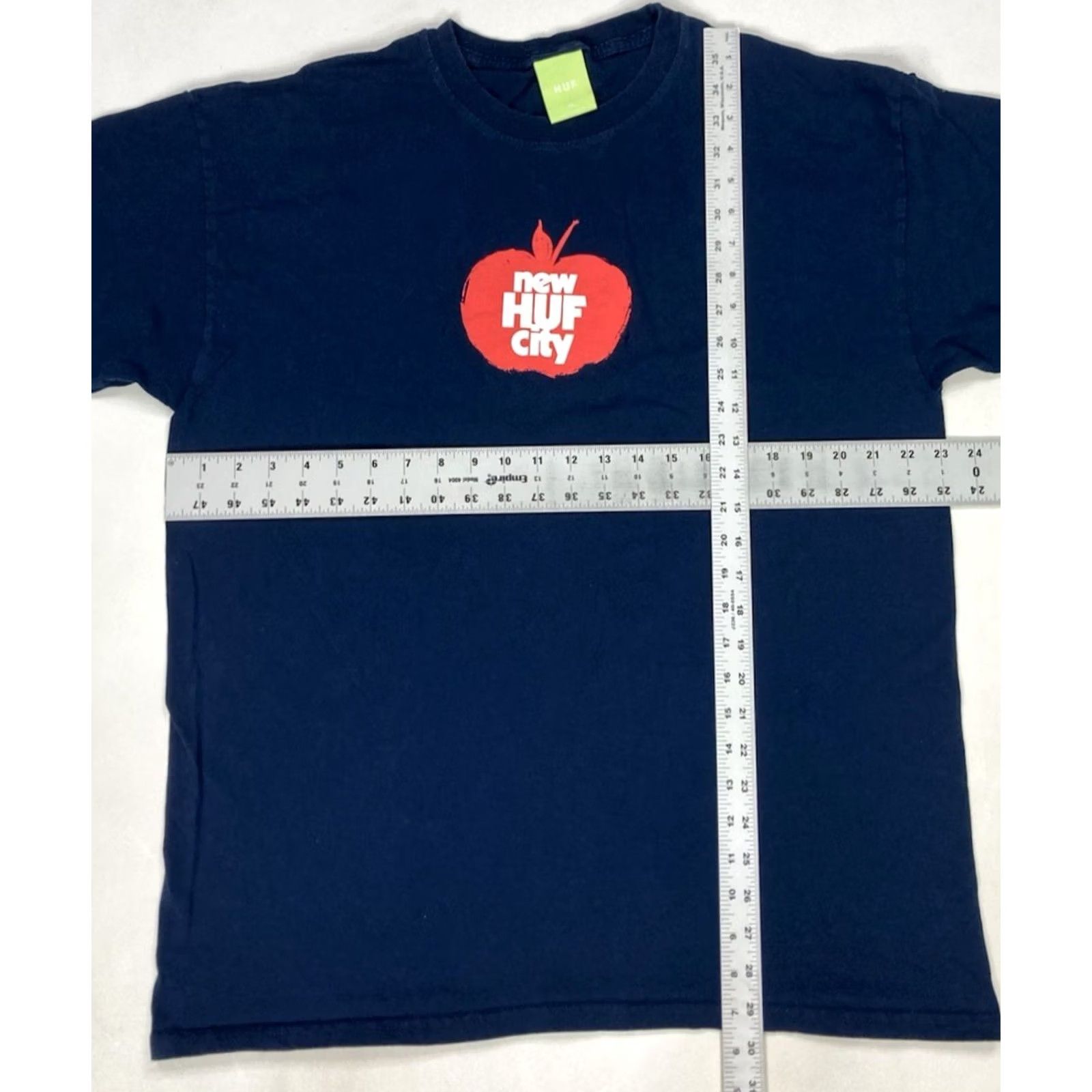 Huf HUF New York City Apple Graphic T-shirt Men XL Blue Short Sleeve Size US XL / EU 56 / 4 - 6 Thumbnail