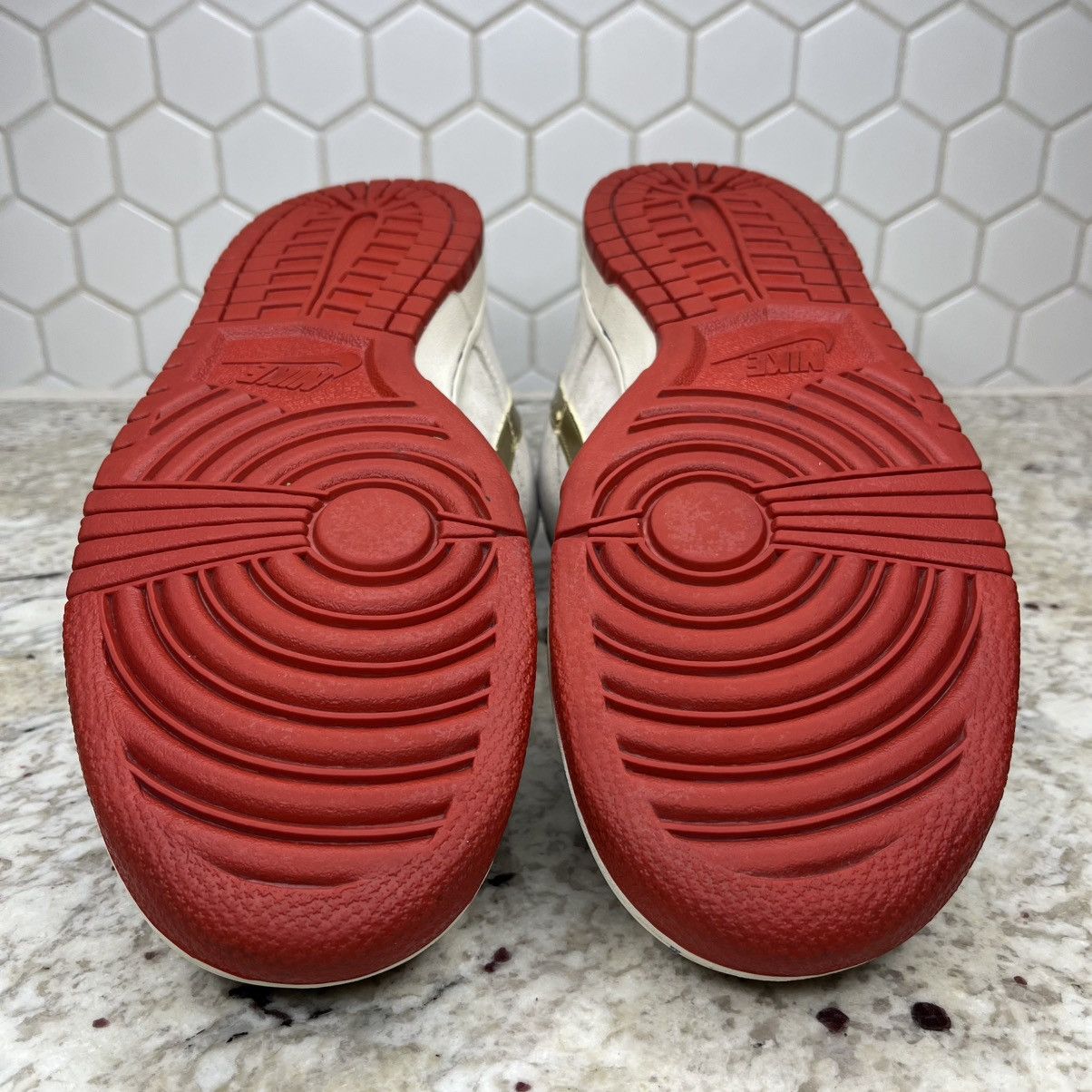 Nike Size 12 -Nike SB Dunk Low Old Spice (2007) Very Clean W/Box Size US 12 / EU 45 - 18 Thumbnail