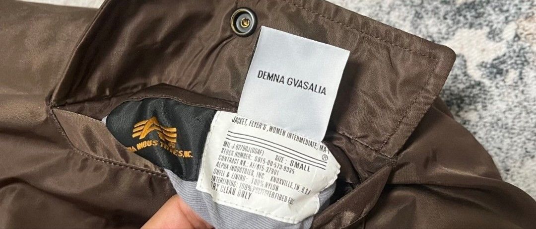 Vetements Vetements x alpha industries archive bomber Size US S / EU 44-46 / 1 - 8 Thumbnail