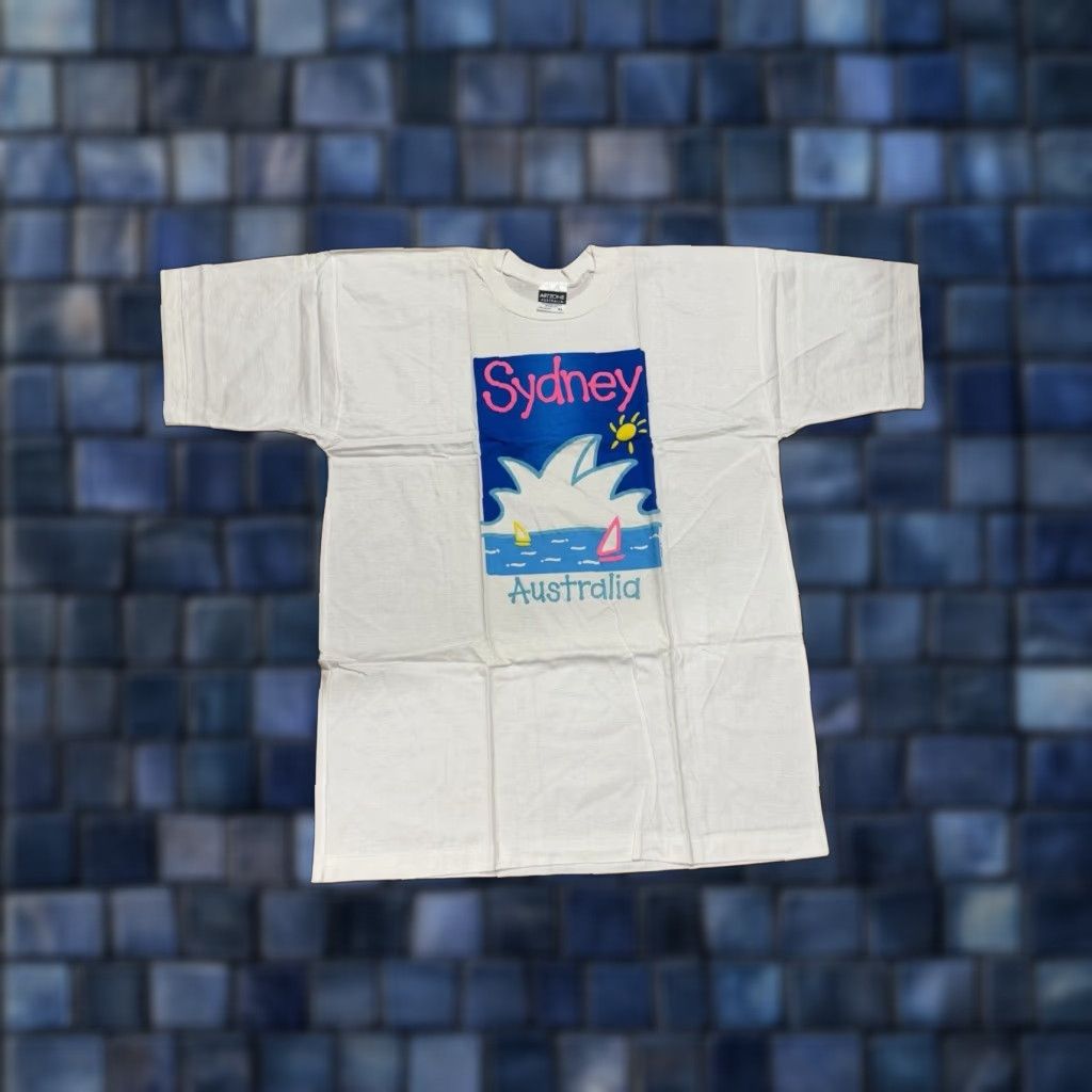 Vintage VINTAGE Artzone Shirt L White 80s Sydney Australia Men T-Shirt Single Stitch Large Men's 80s Artzone Shirt Size US L / EU 52-54 / 3 - 1 Thumbnail
