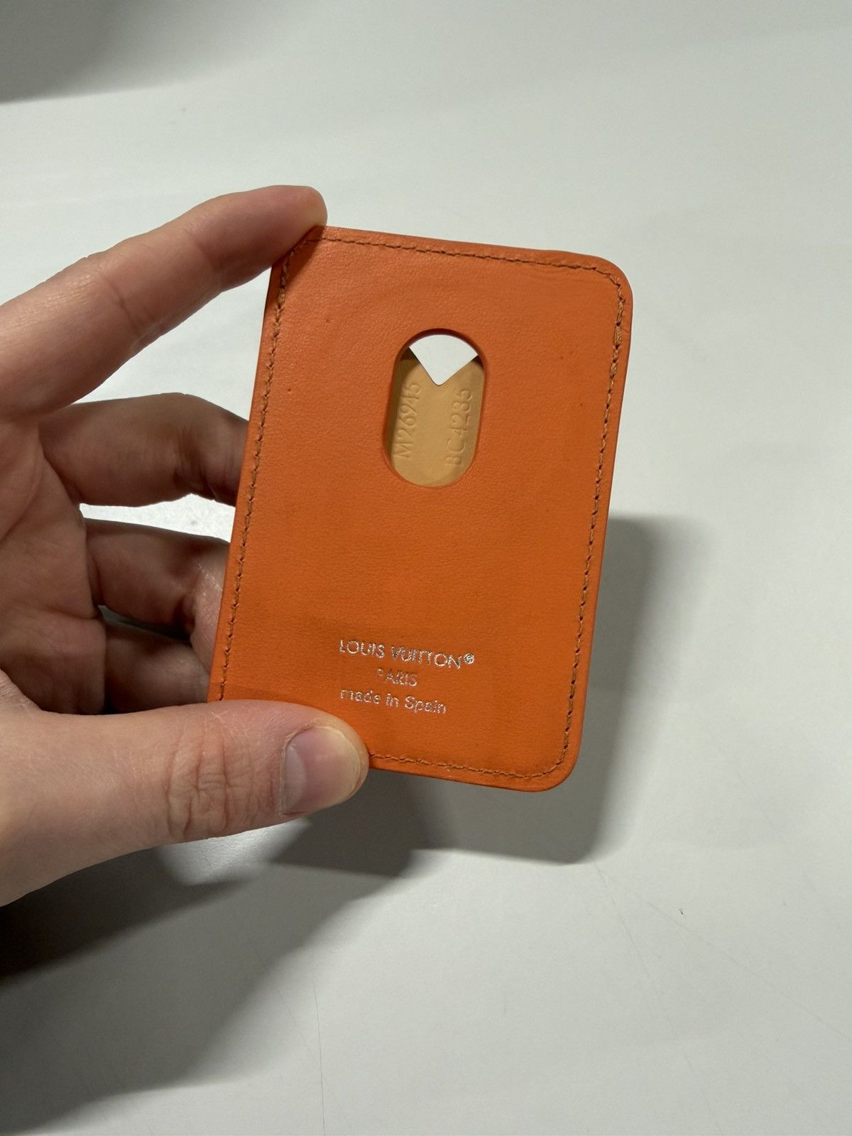 Louis Vuitton Louis Vuitton Magnetic Iphone Card Holder NEW 550$ Size ONE SIZE - 4 Thumbnail