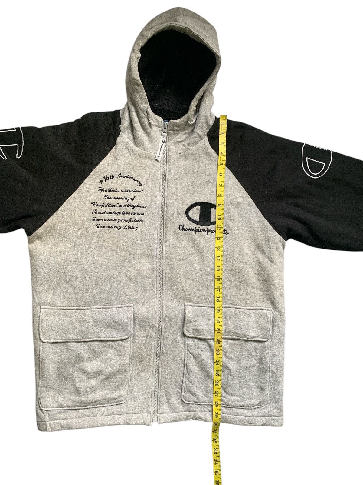 Champion × Vintage Rare Design Vintage Champion Products Big Logo Sweater Size US L / EU 52-54 / 3 - 10 Thumbnail