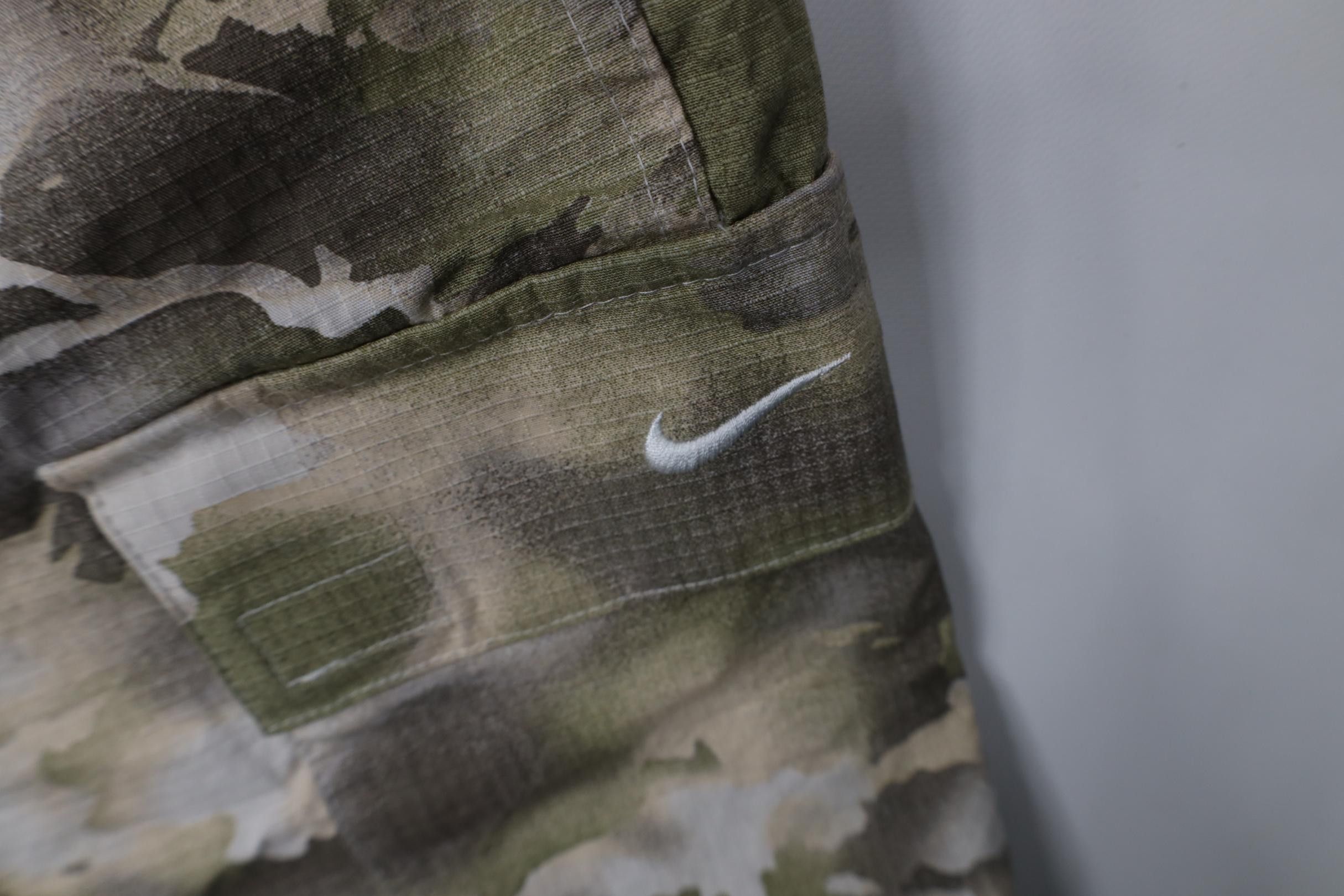 Nike Nike Sportswear Oversize Baggy Wide Leg Ripstop Cargo Pants Size 34" / US 12 / IT 48 - 6 Thumbnail