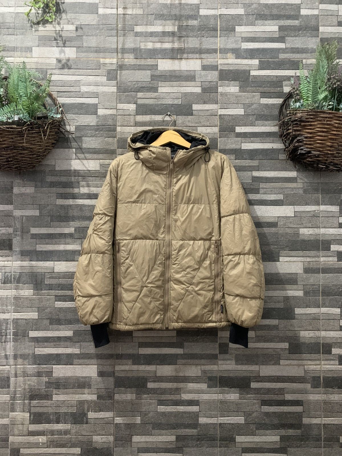 GU × Undercover GU Undercover Puffer Jacket Size US M / EU 48-50 / 2 - 1 Thumbnail